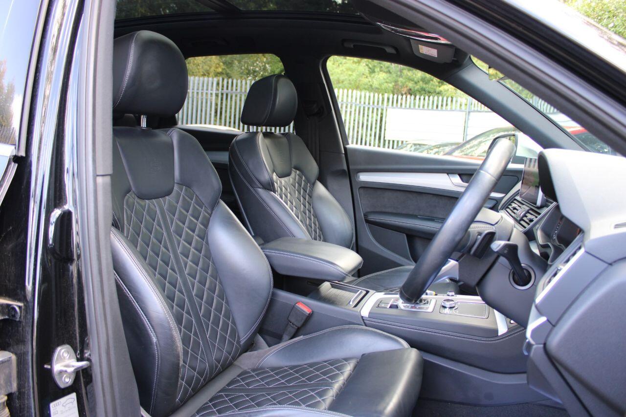 Audi SQ5 view 14