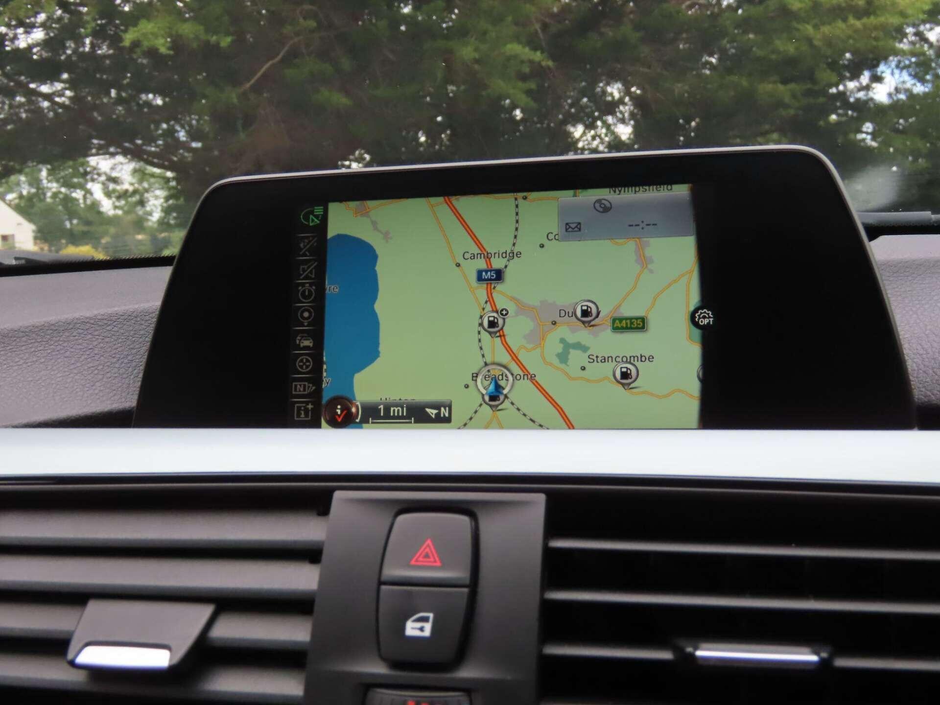 BMW 3 Series view 11