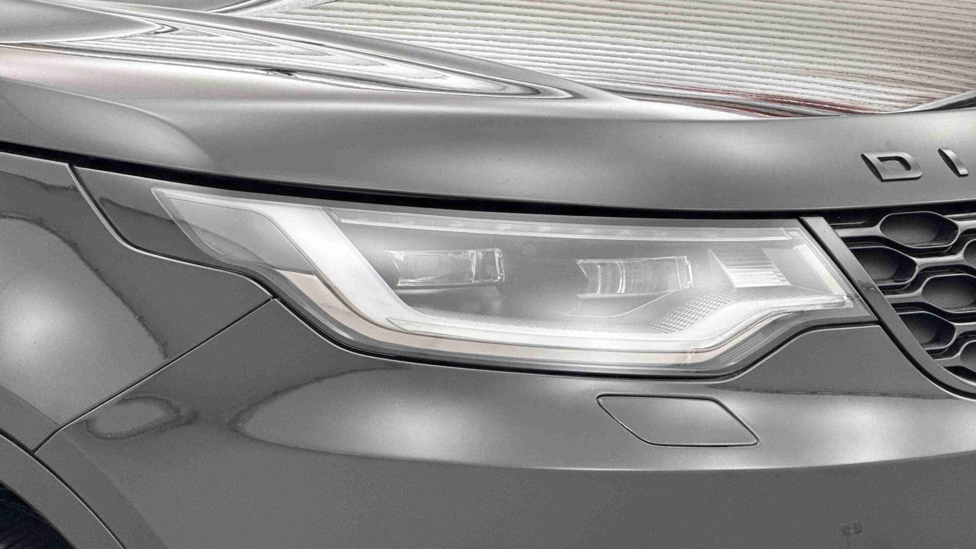 Land Rover Discovery view 17