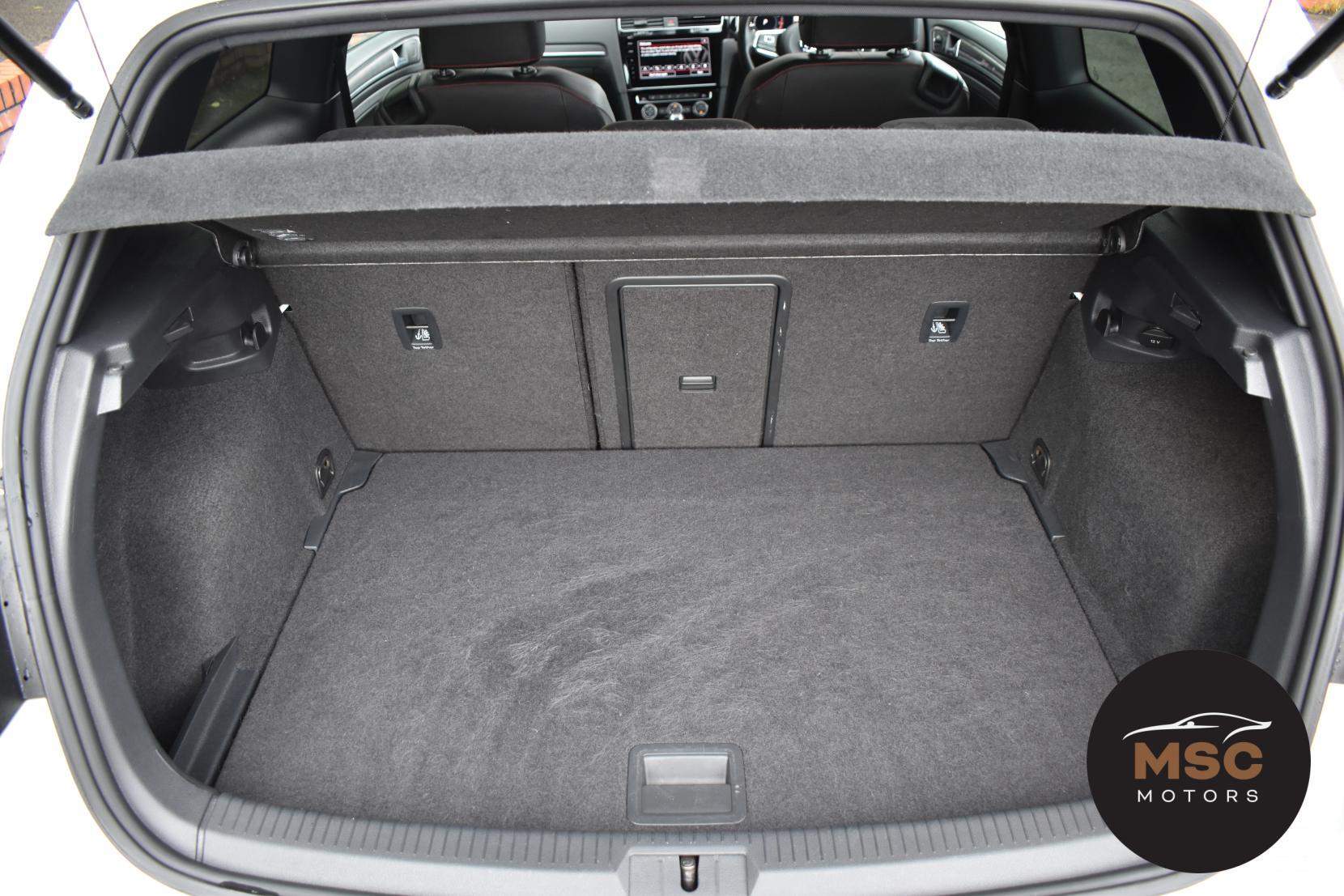 Volkswagen Golf view 50