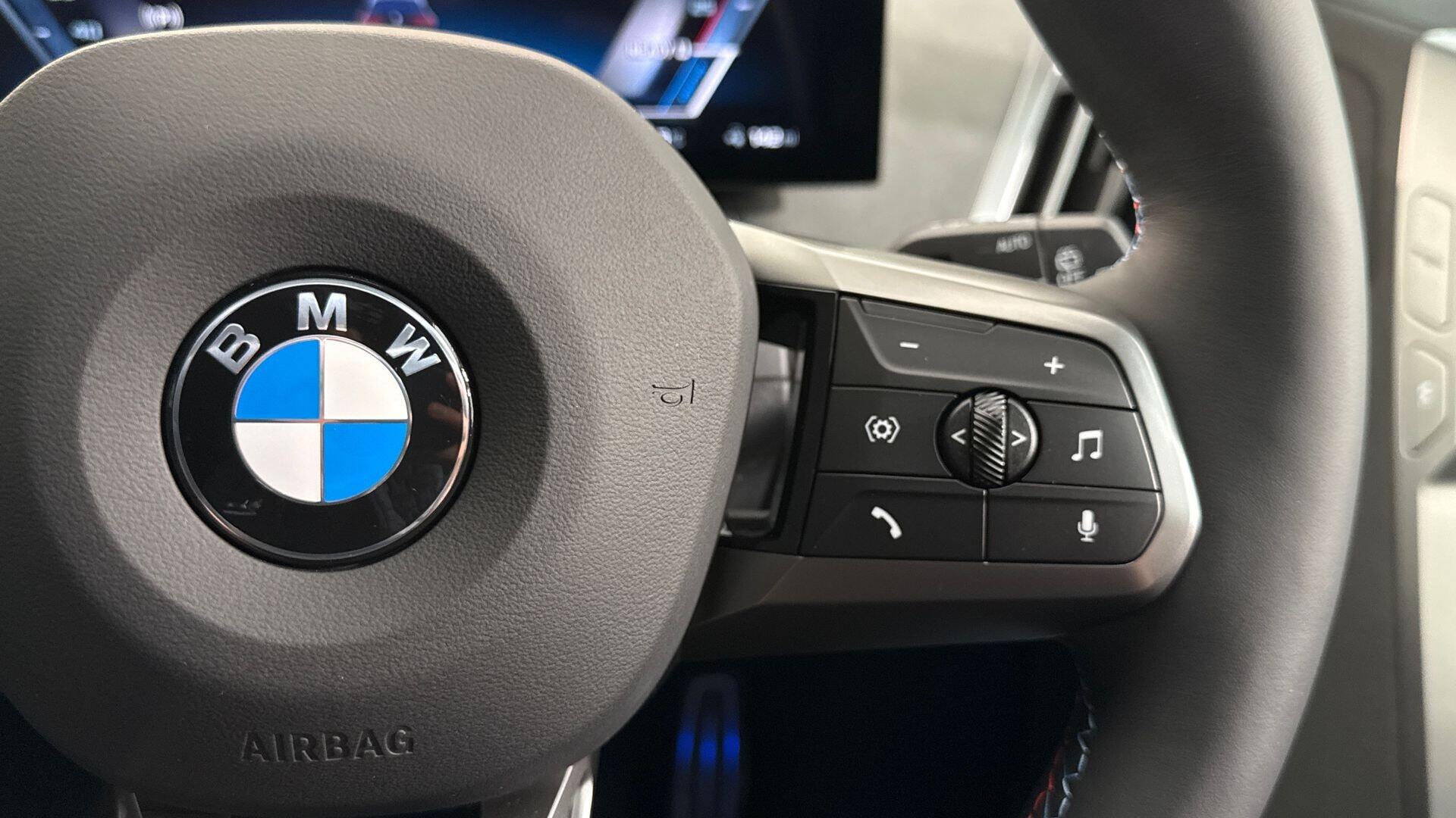 BMW Ix view 19