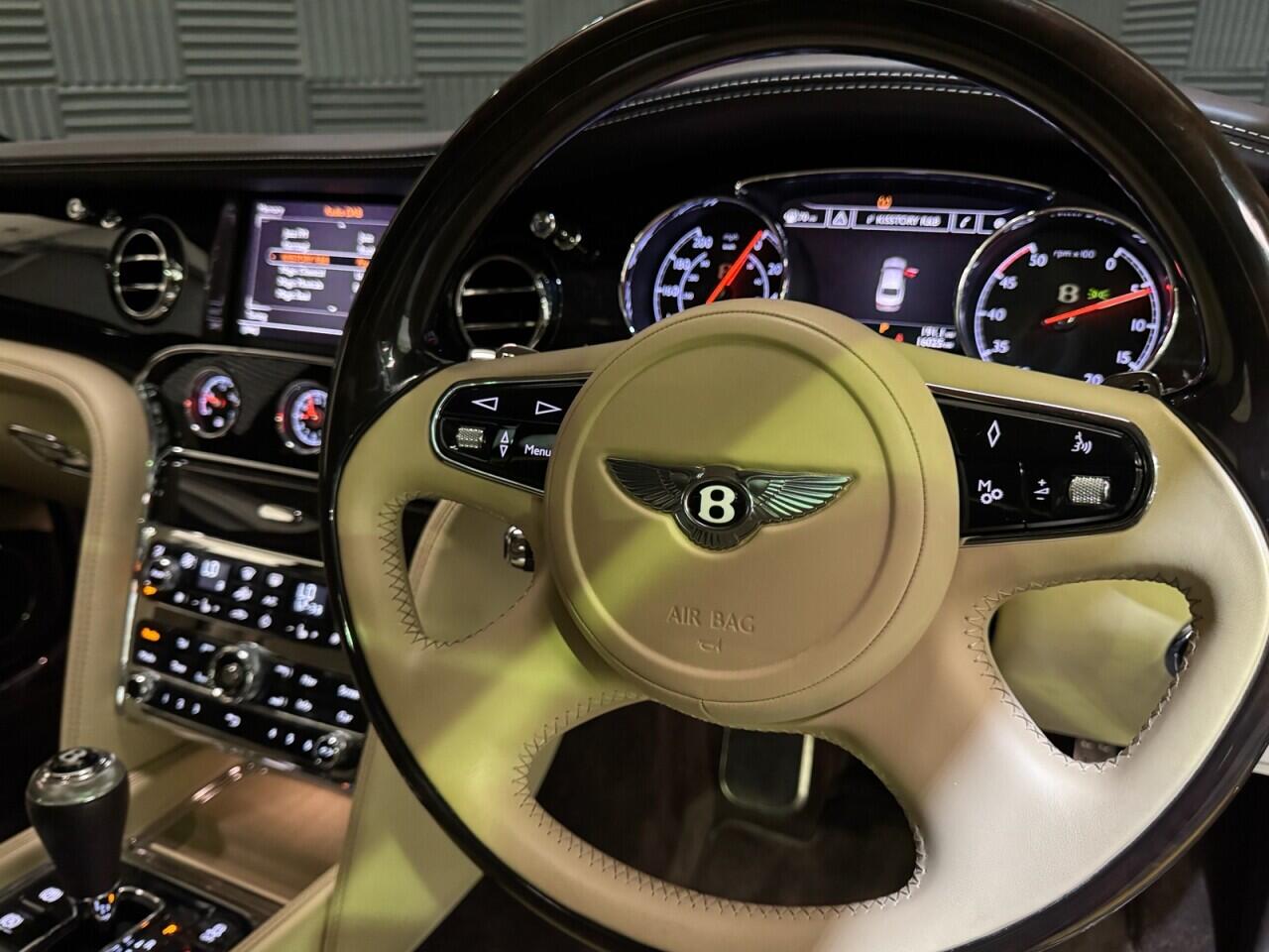 Bentley Mulsanne view 12