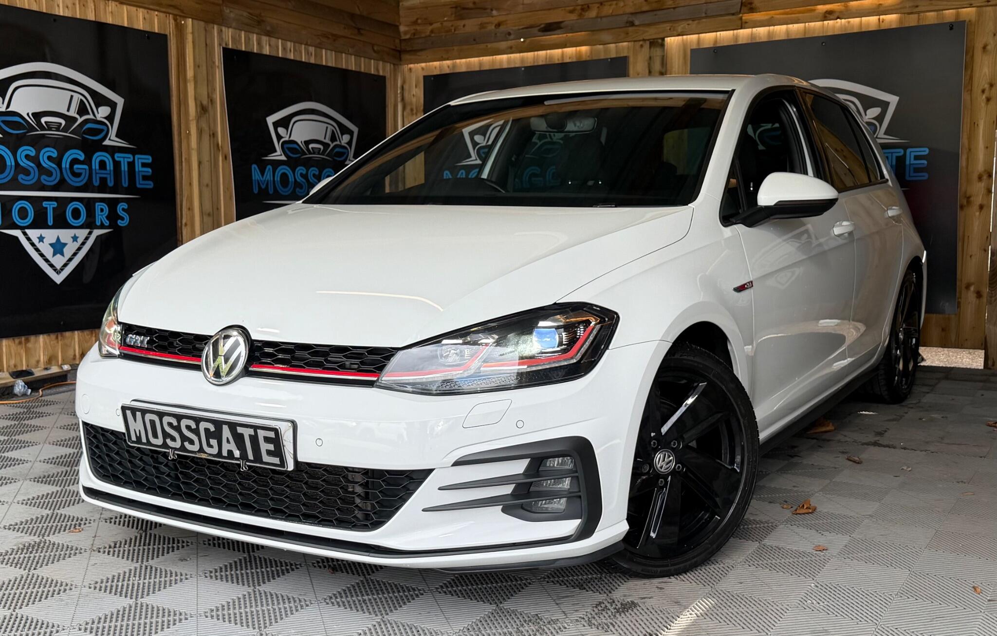 Volkswagen Golf view 6