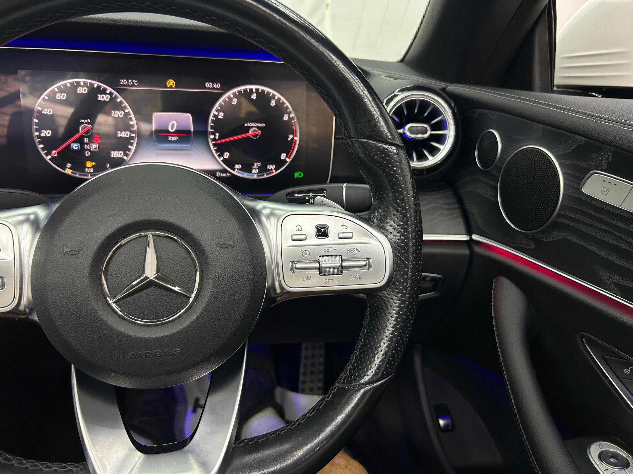 Mercedes-Benz E-Class view 44