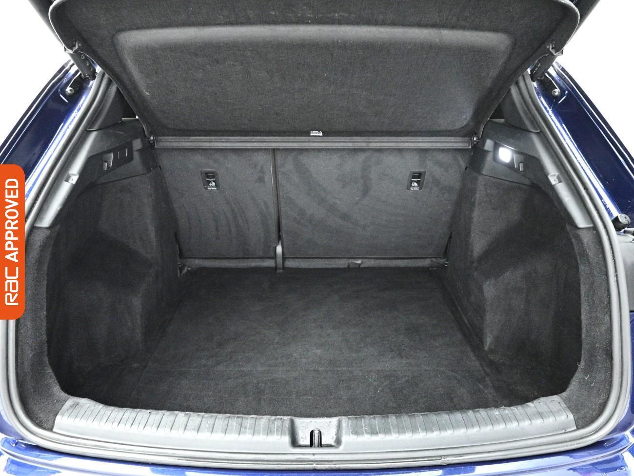Audi Q4 e-tron view 29