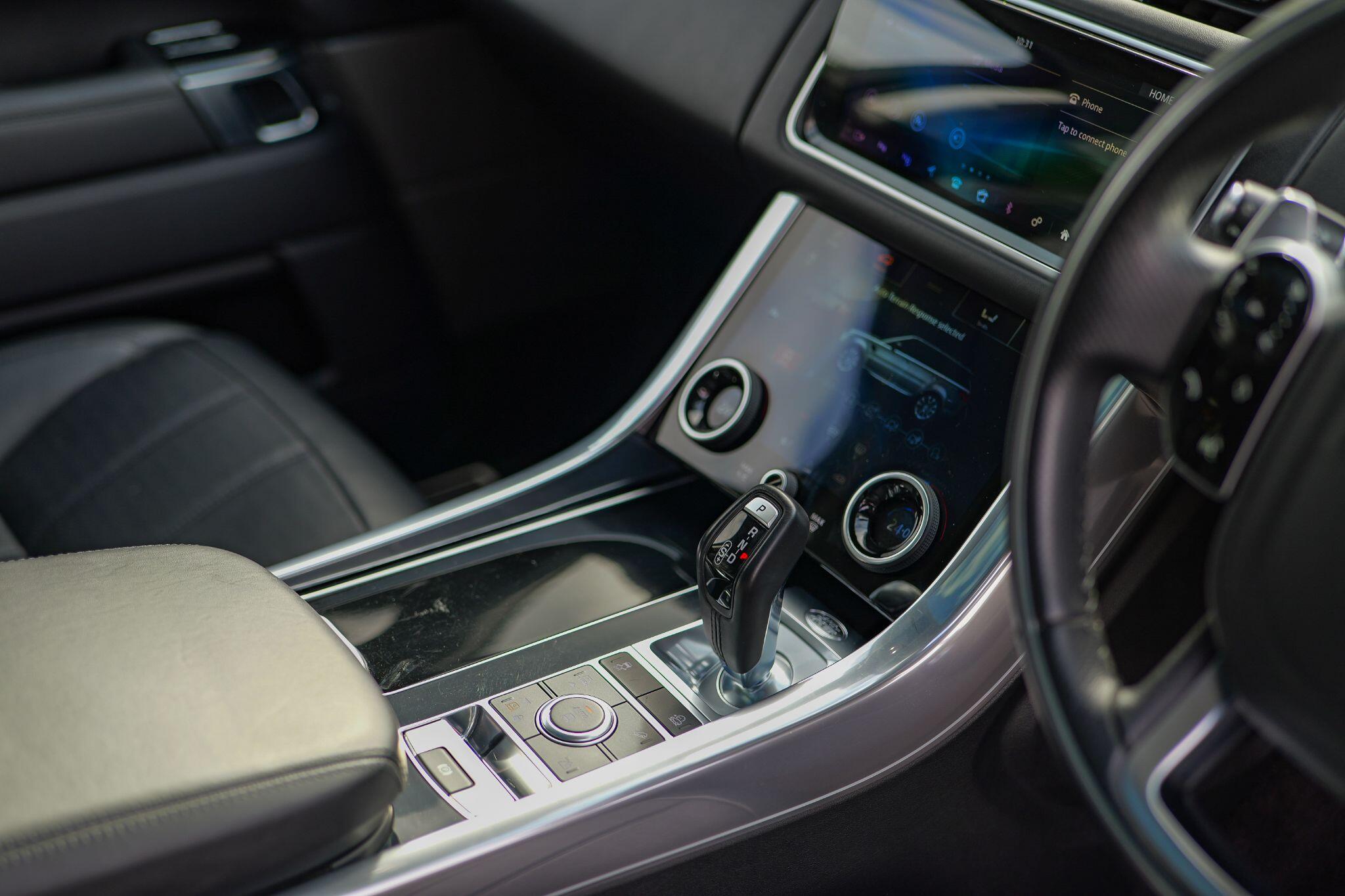 Land Rover Range Rover Sport view 15