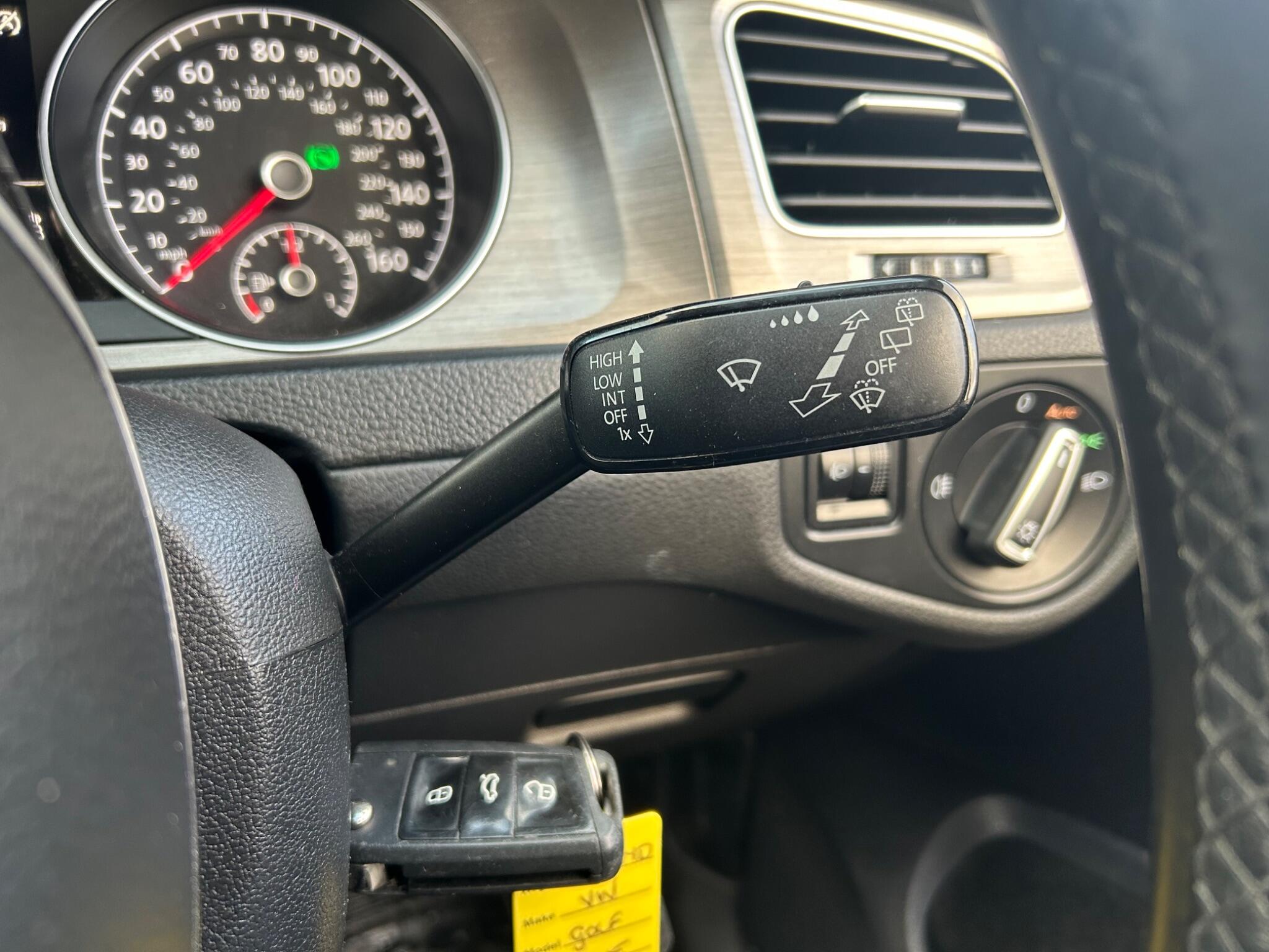 Volkswagen Golf view 45