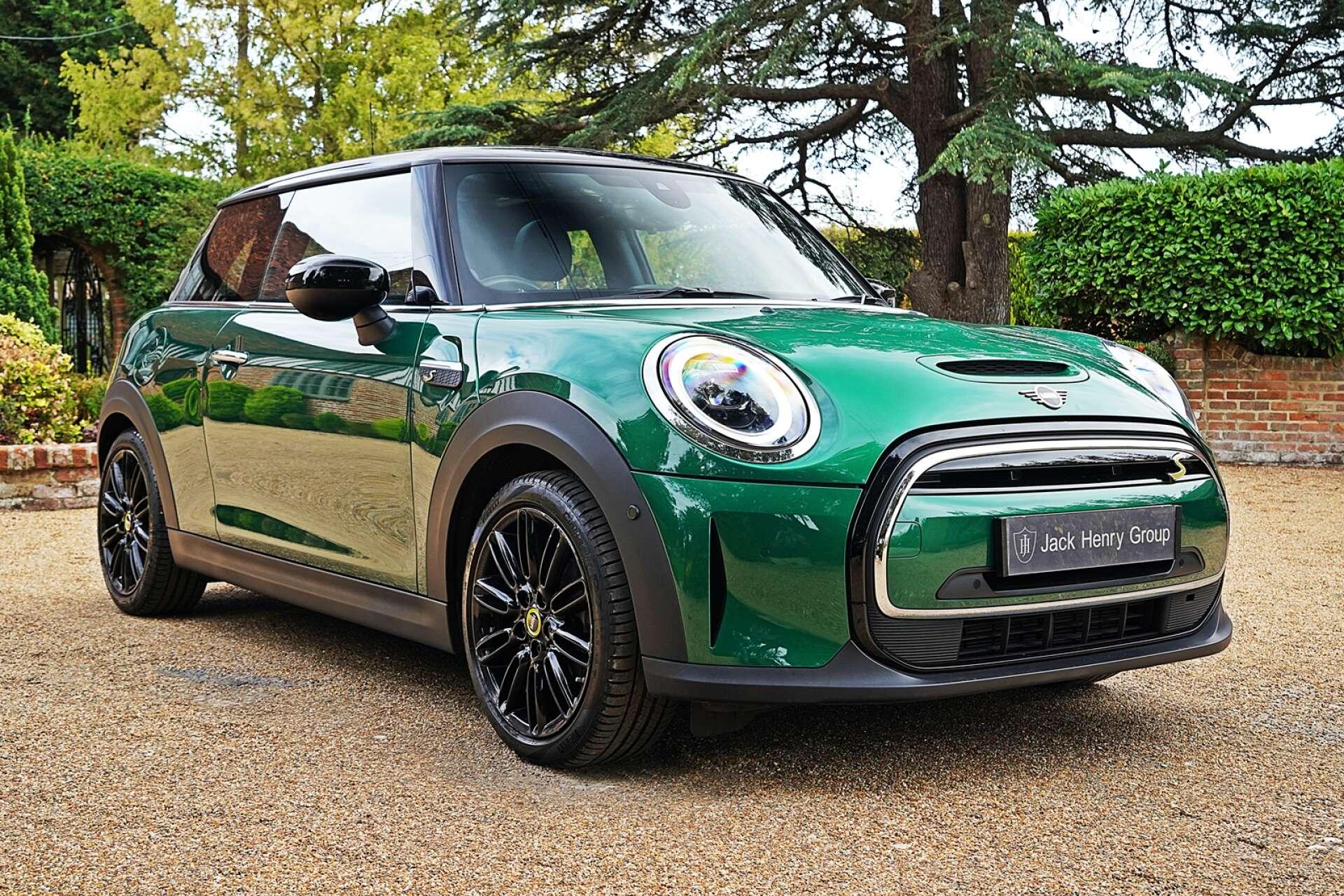 Mini Hatch view 8