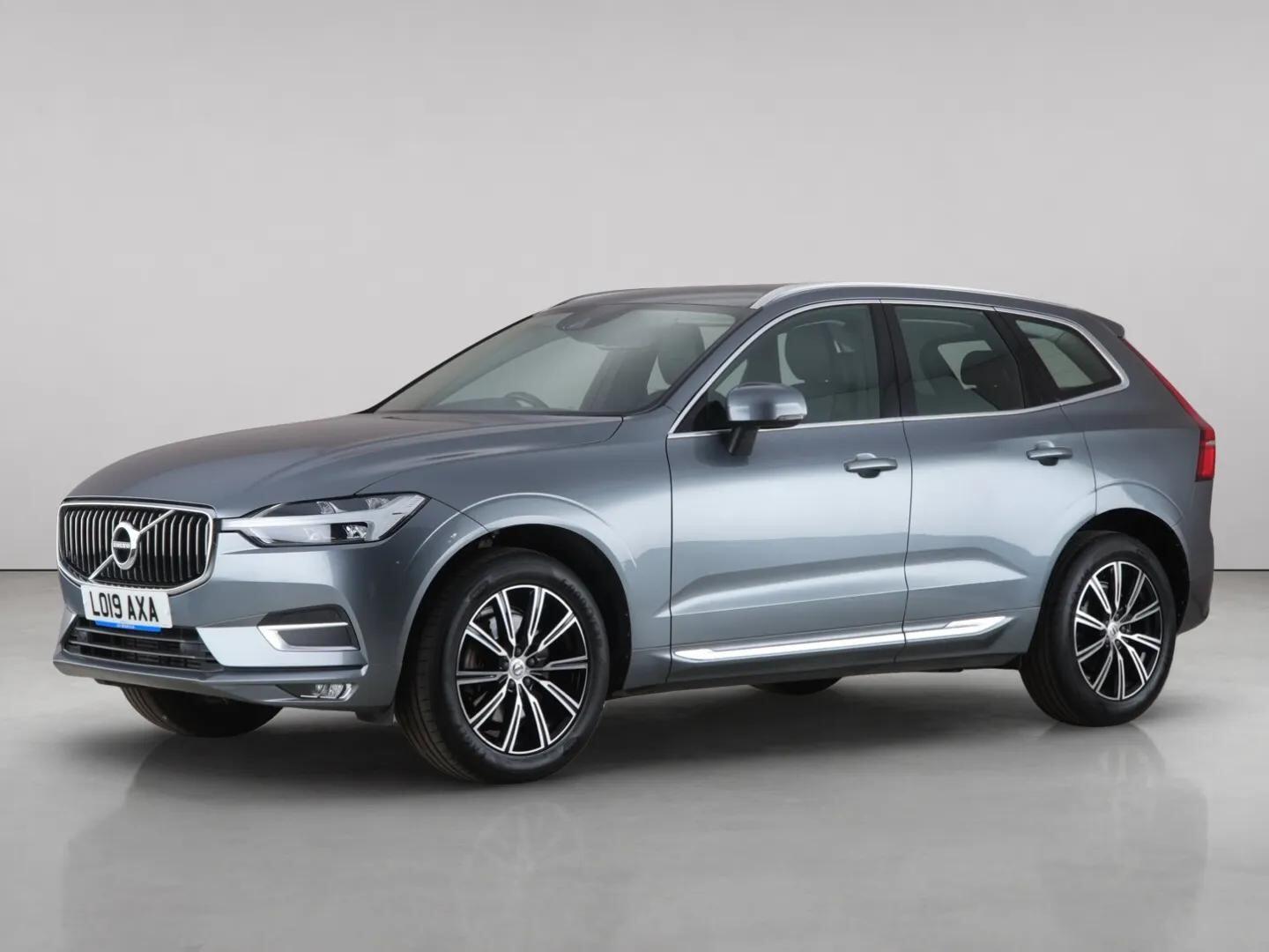 Volvo XC60 view 2