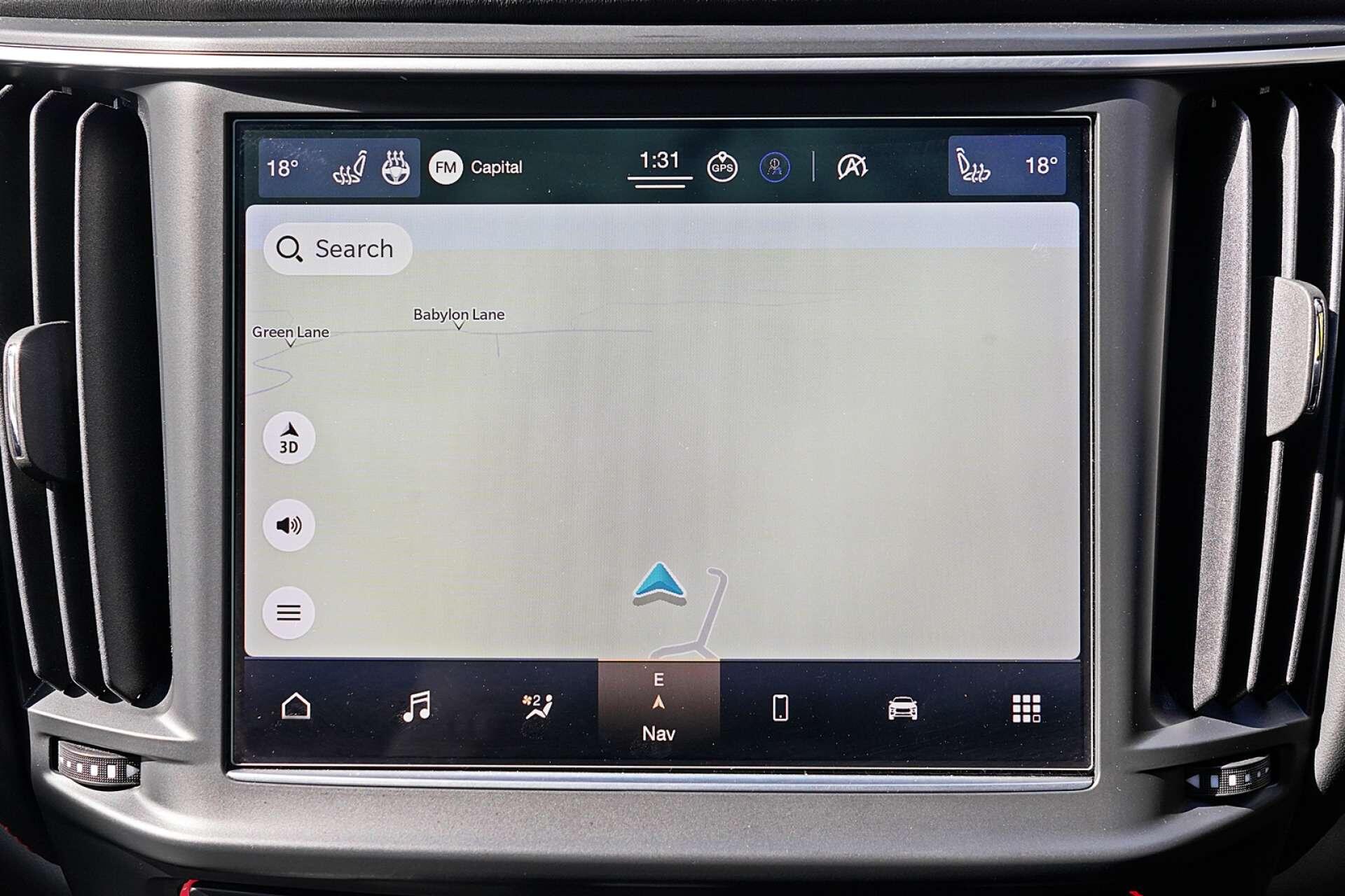 Maserati Levante view 27