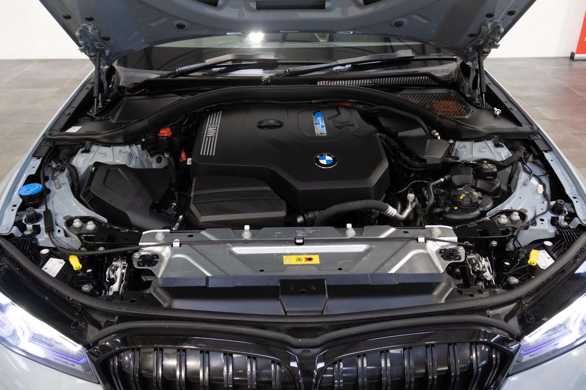 BMW 3 Series view 46