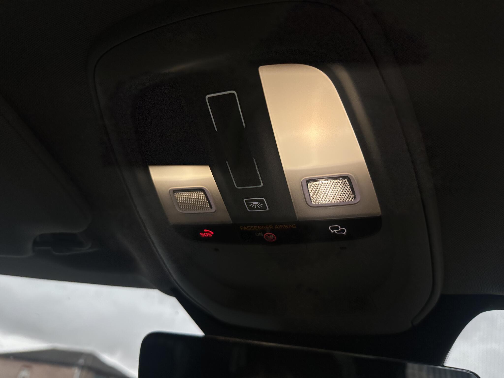 Volvo XC90 view 46