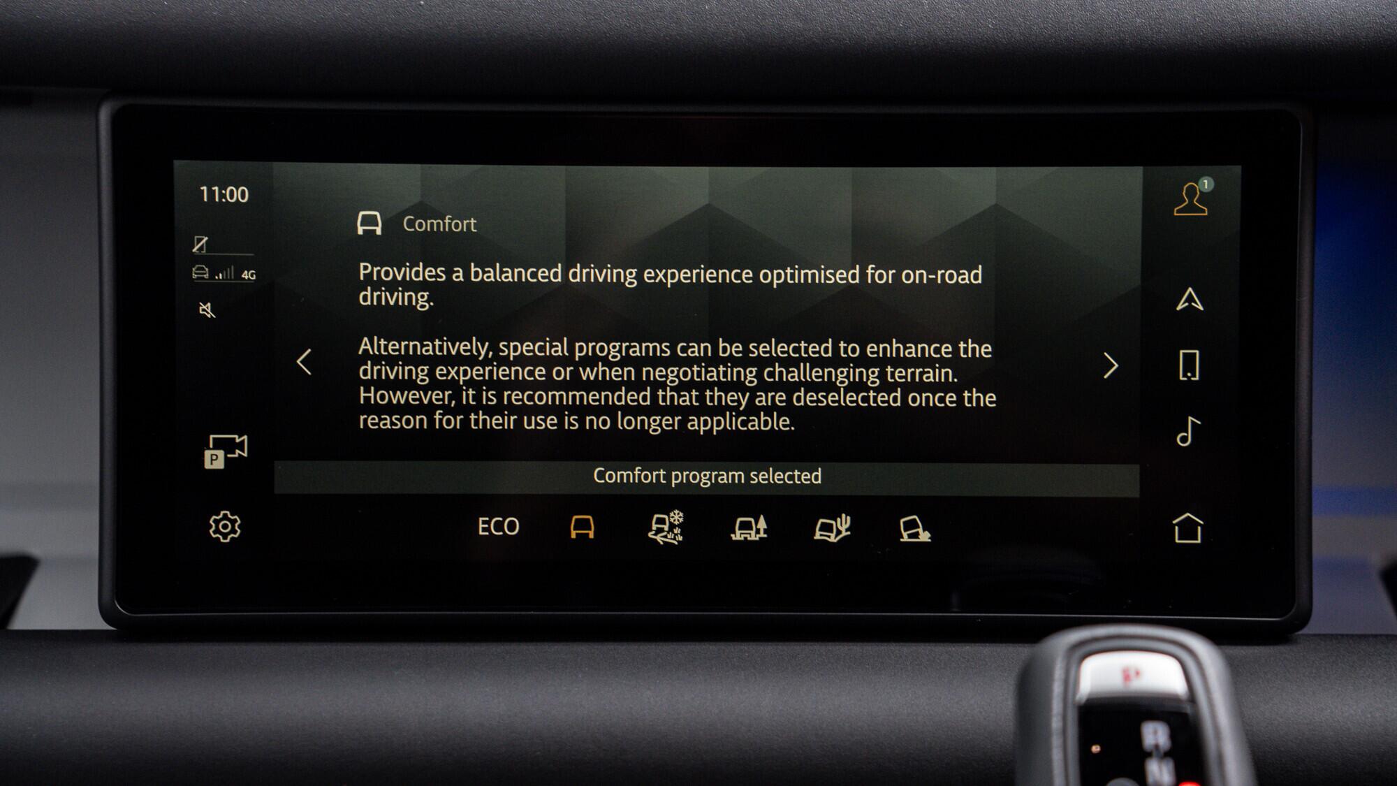 Land Rover Defender view 27