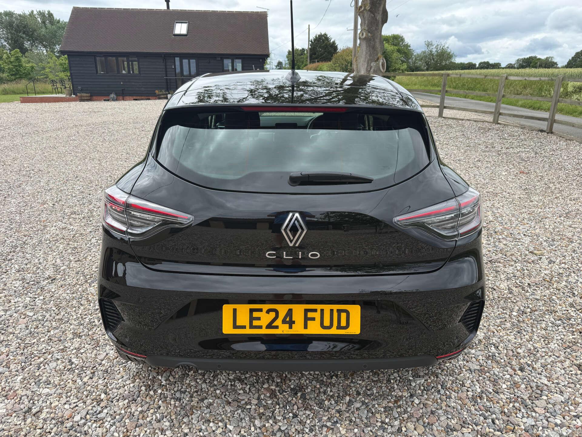 Renault Clio view 8