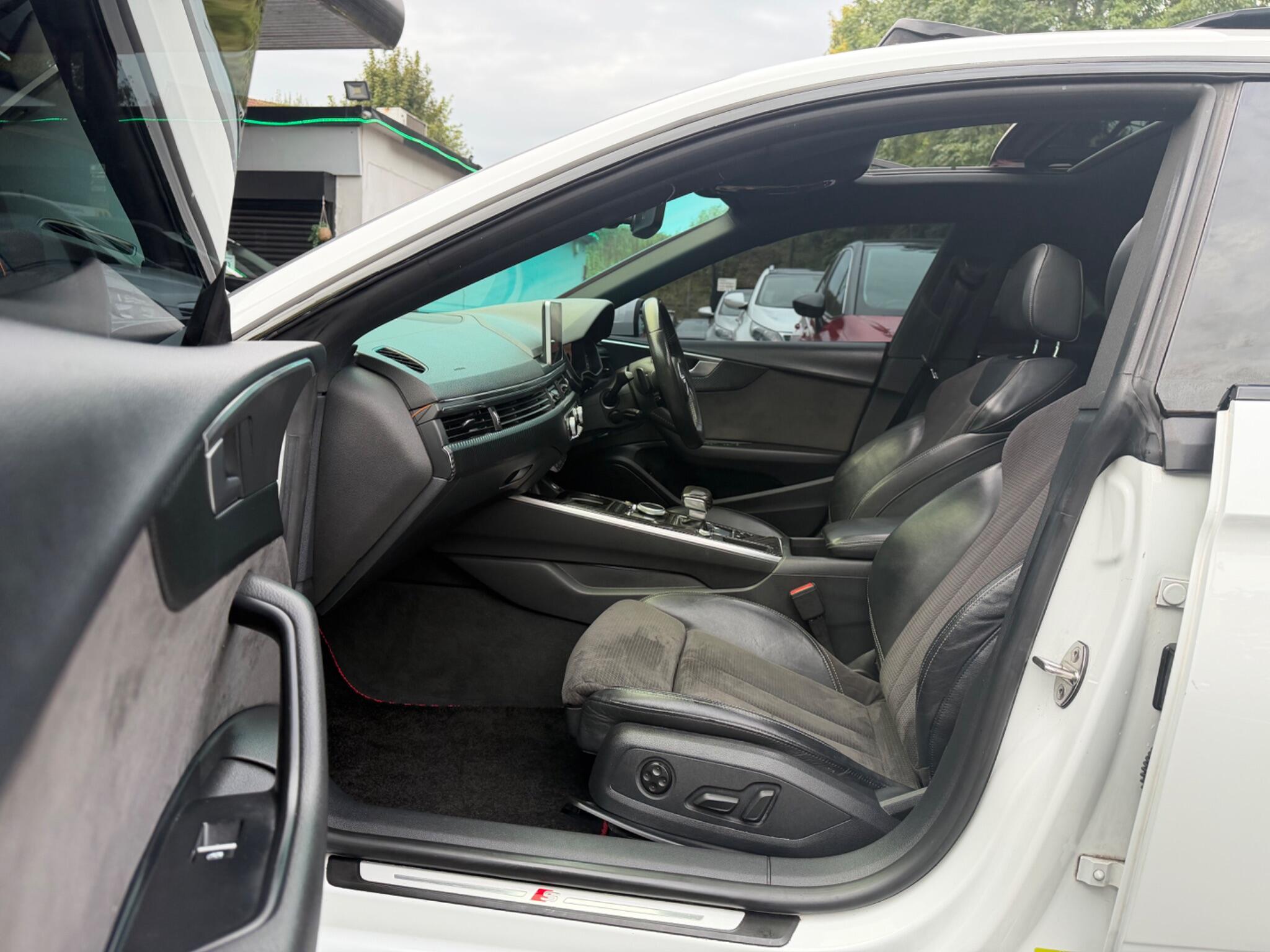 Audi A5 view 44