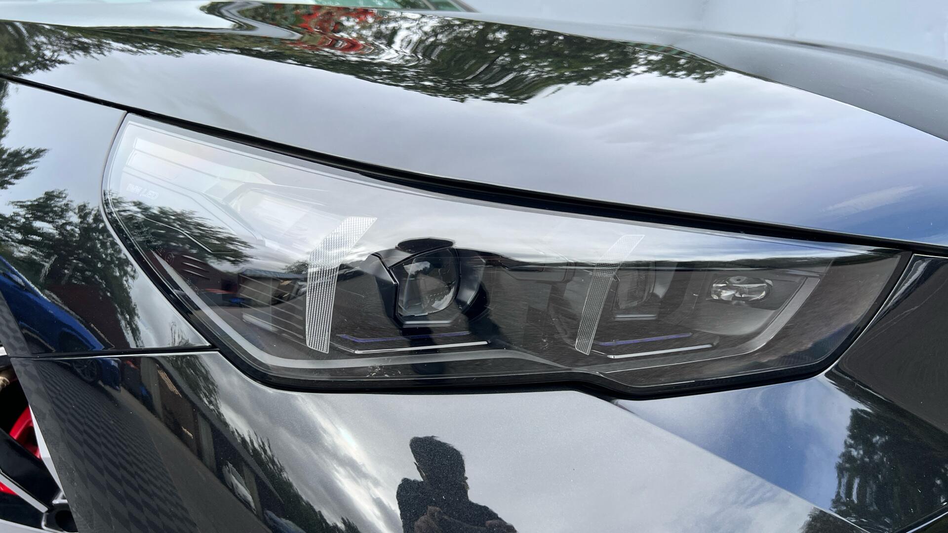 BMW I5 view 24