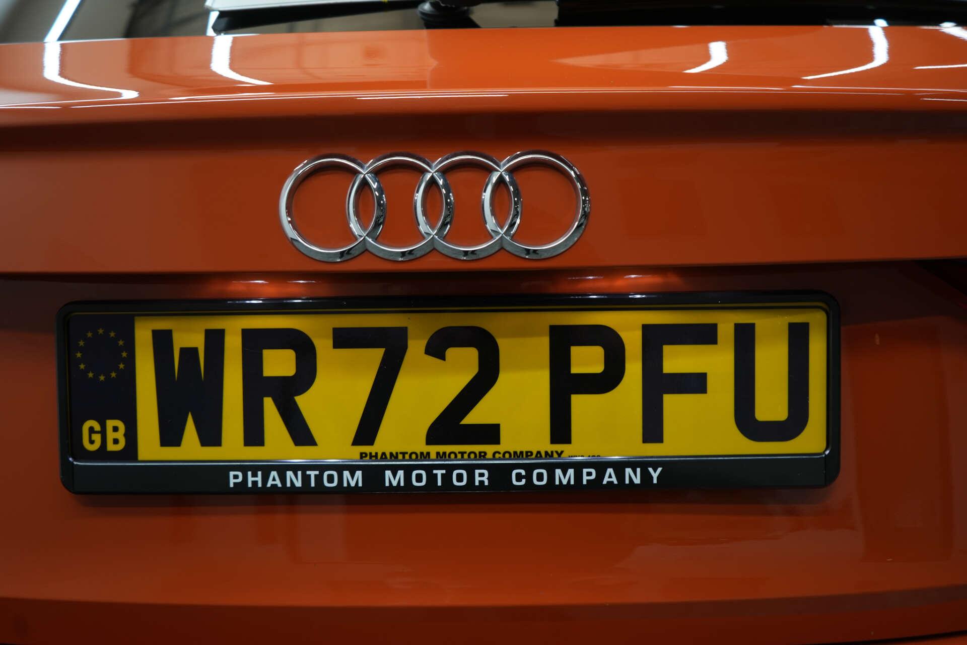 Audi Q3 view 42