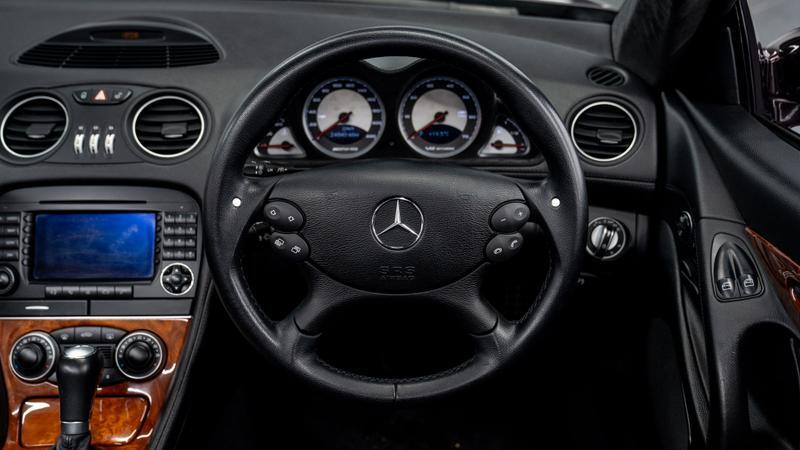 Mercedes-Benz SL view 24