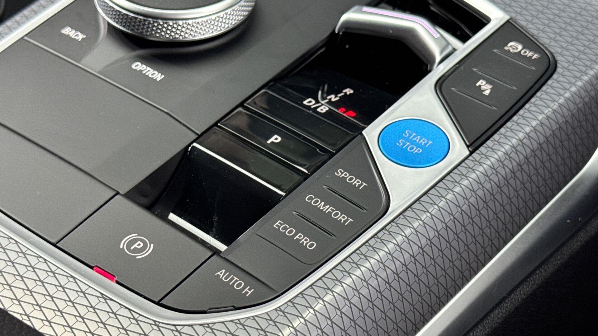 BMW i4 view 20