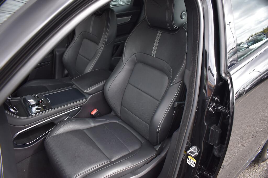Jaguar F-Pace view 39