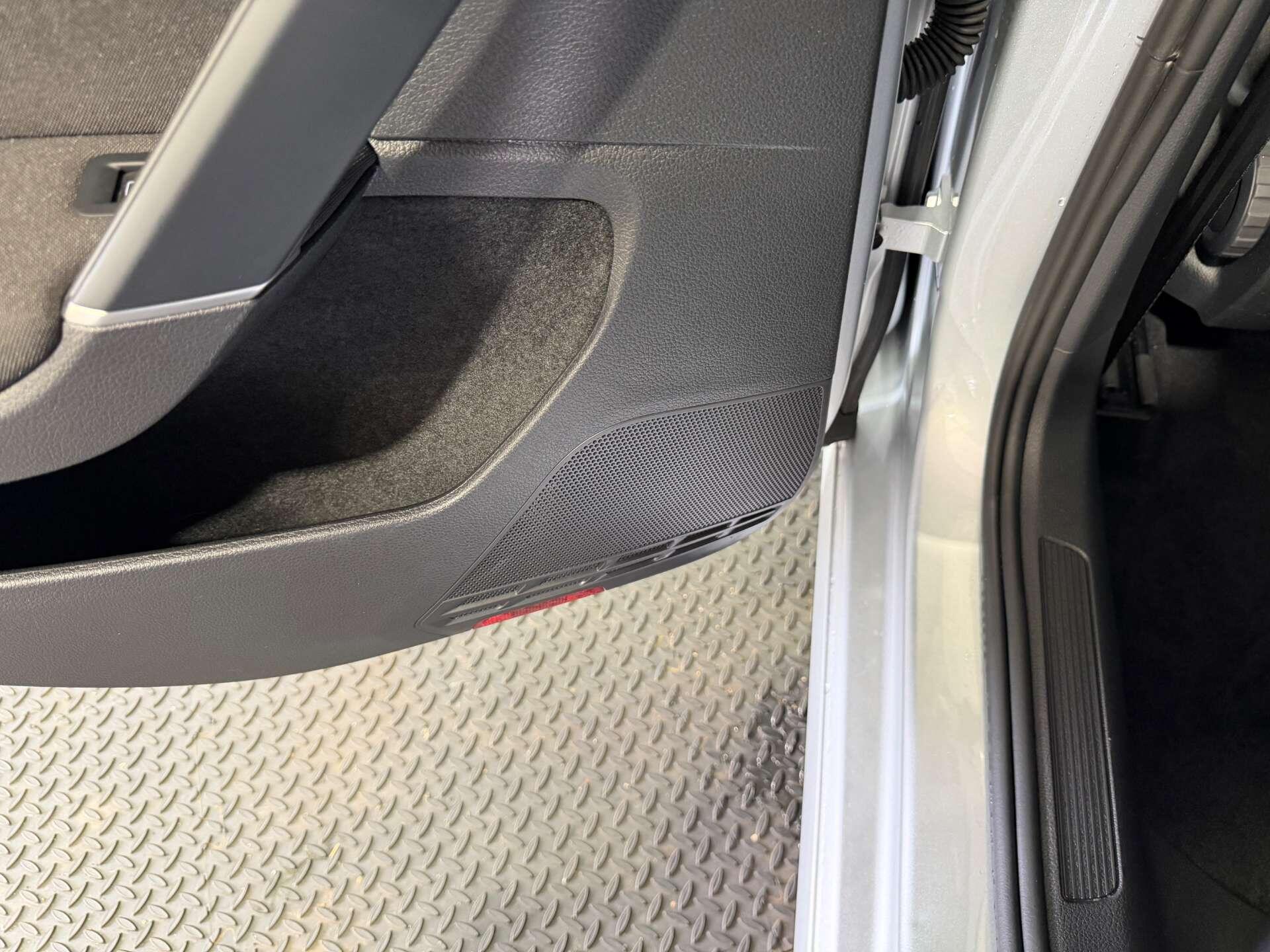 Volkswagen Golf view 55