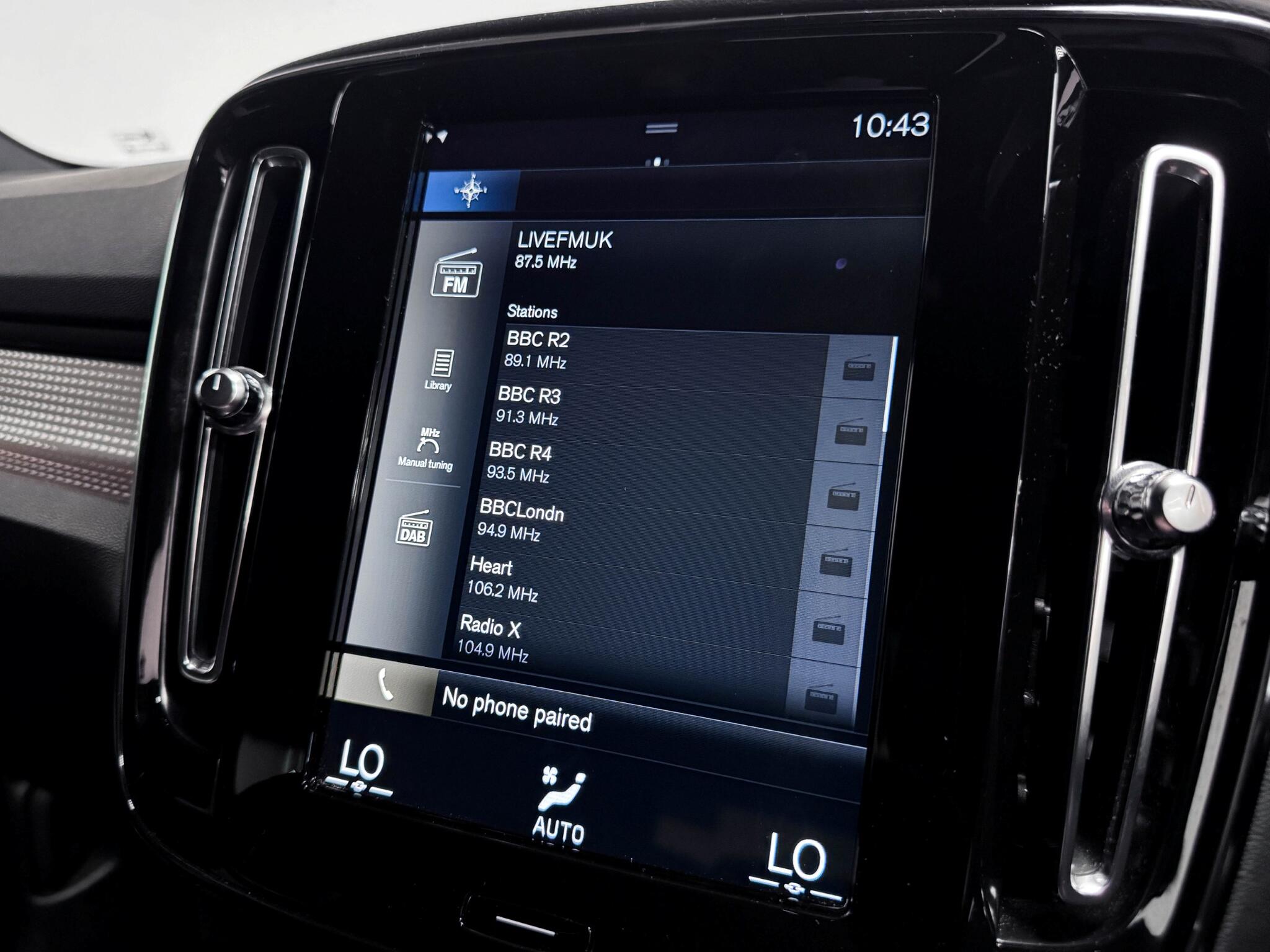 Volvo XC40 view 41