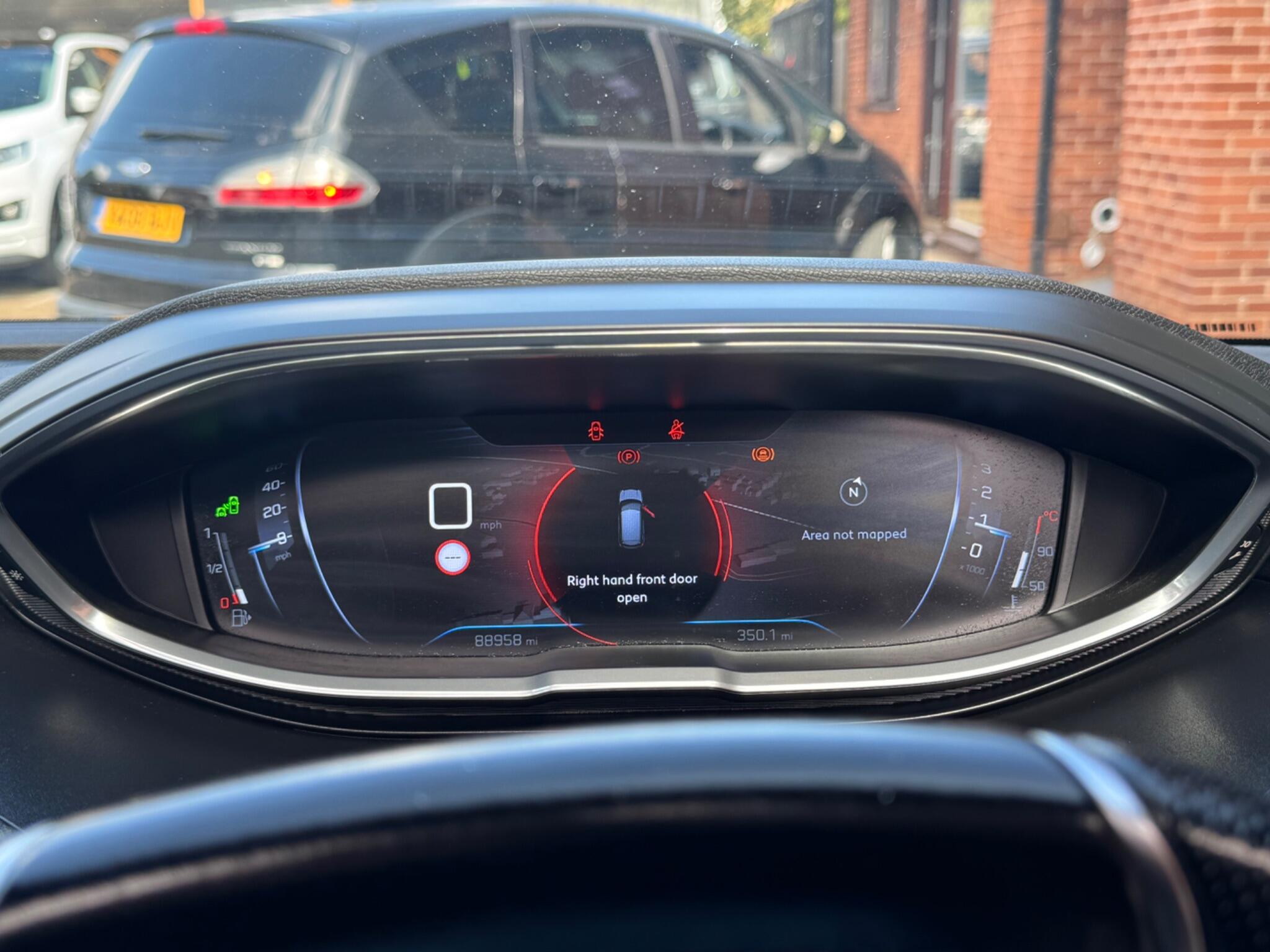 Peugeot 3008 view 18