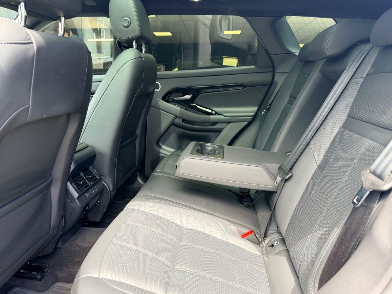 Land Rover Range Rover Evoque view 23