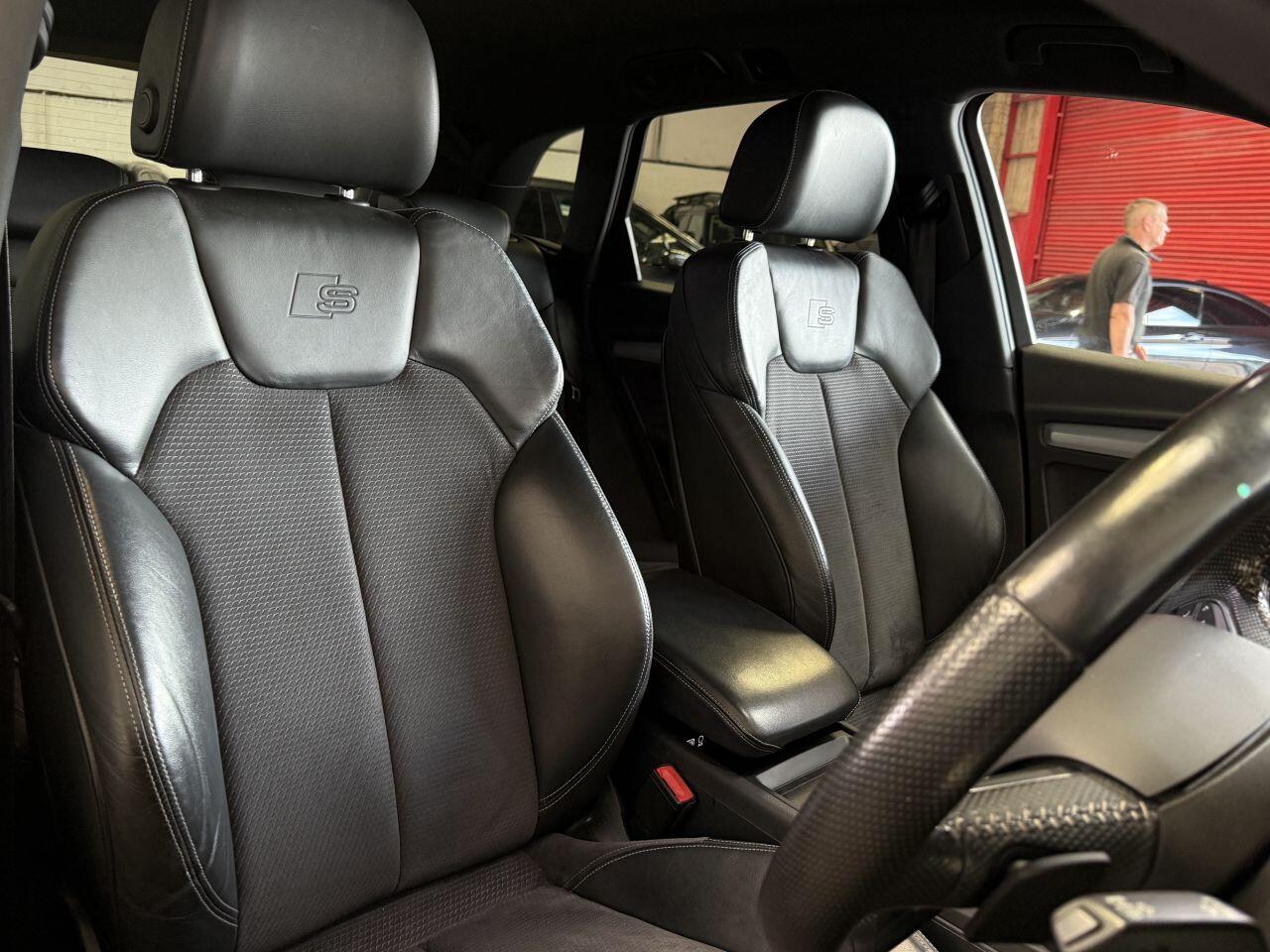 Audi Q5 view 32