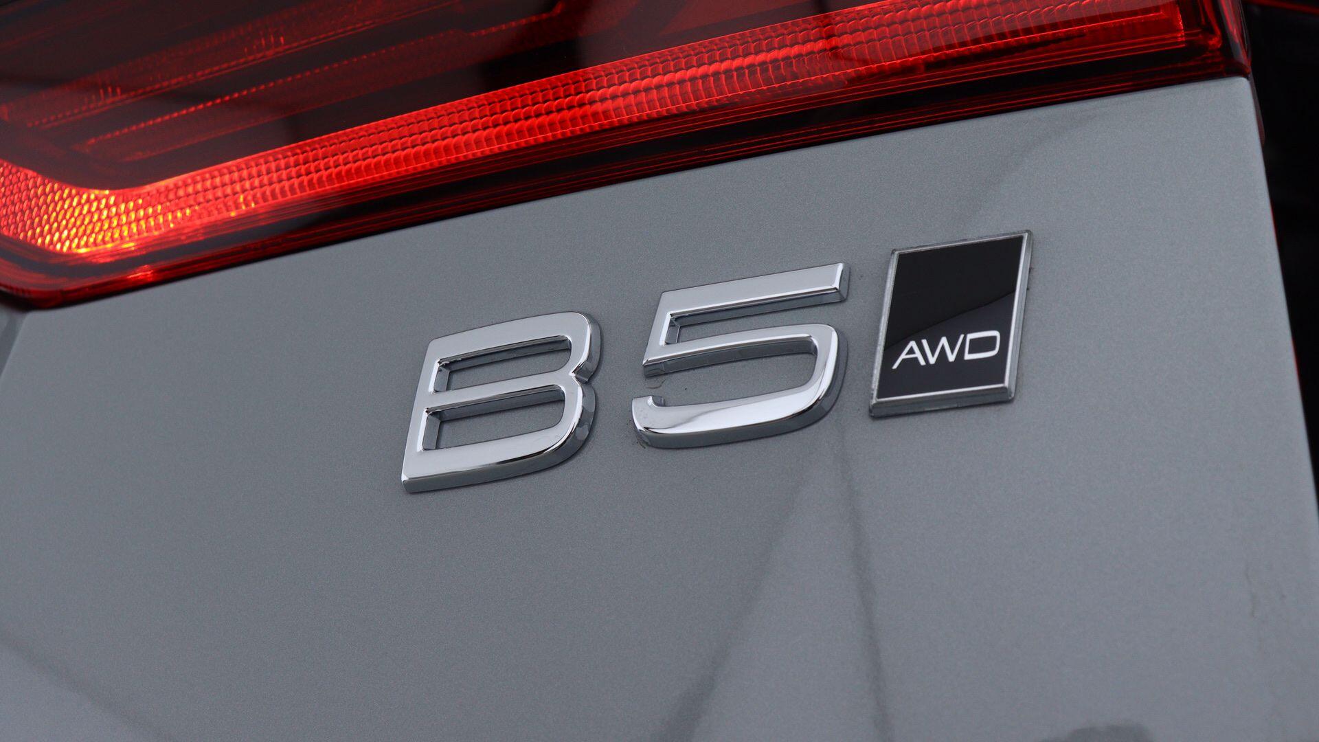 Volvo XC60 view 24