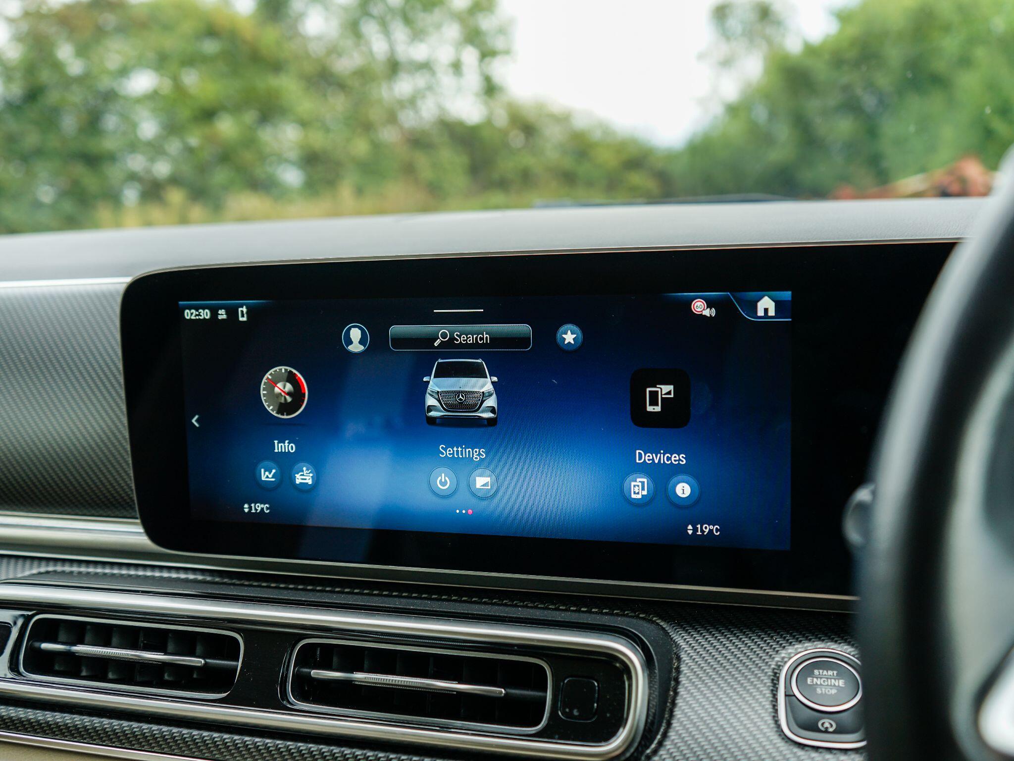 Mercedes-Benz V Class view 28