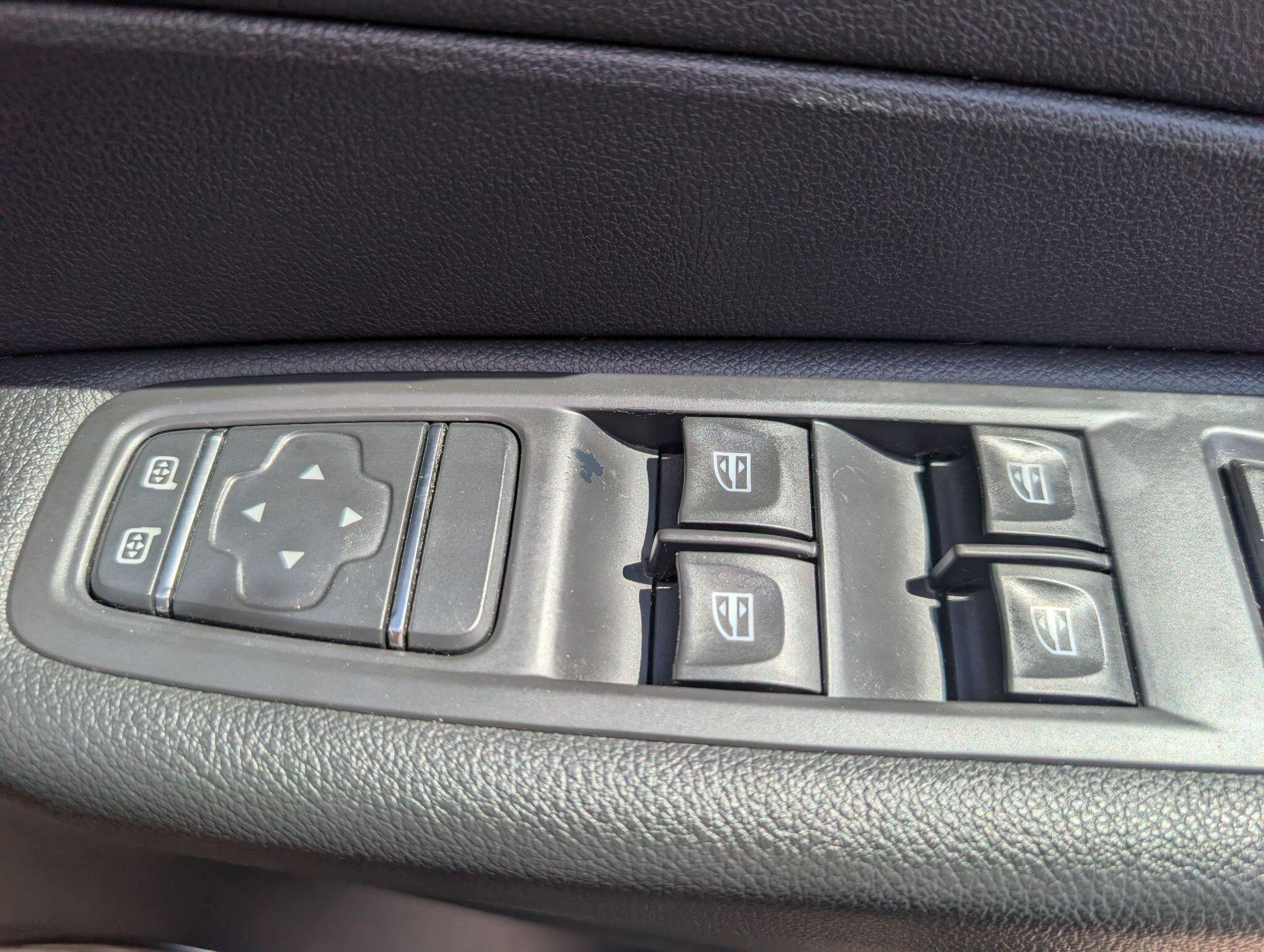 Renault Captur view 25