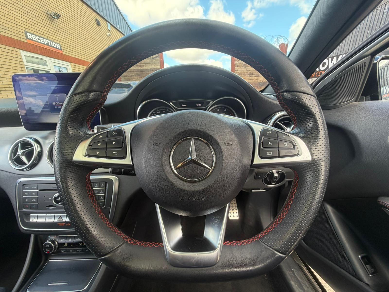 Mercedes-Benz Gla view 20
