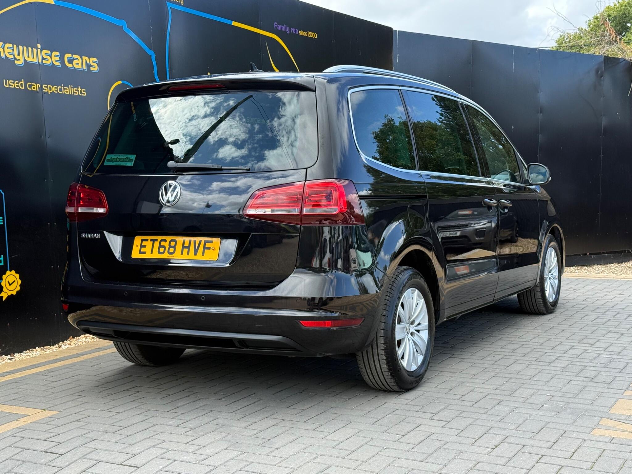 Volkswagen Sharan view 5
