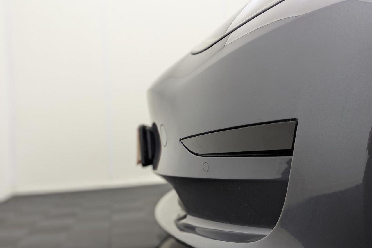 Tesla Model 3 view 45