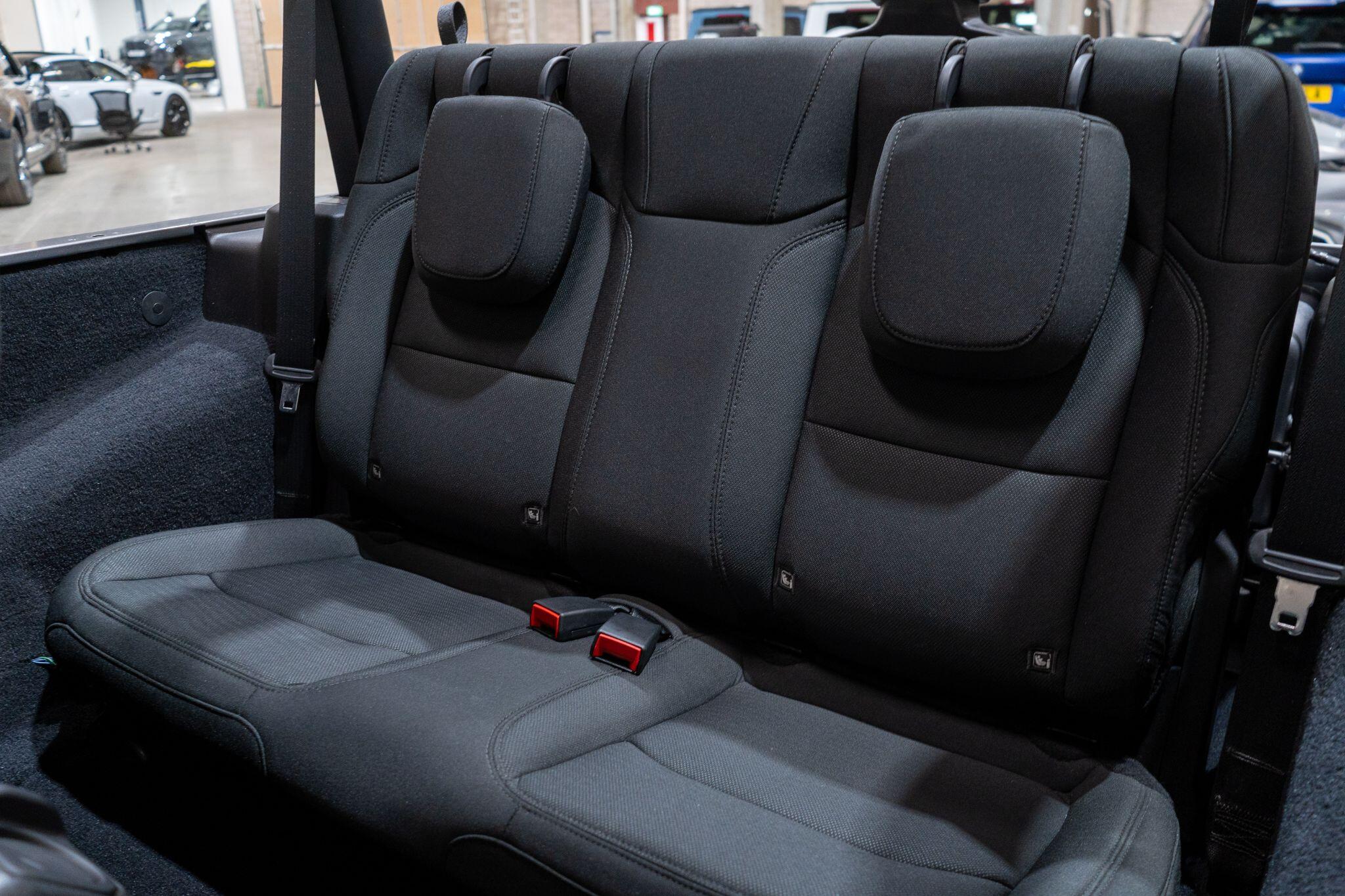 Jeep Wrangler view 20