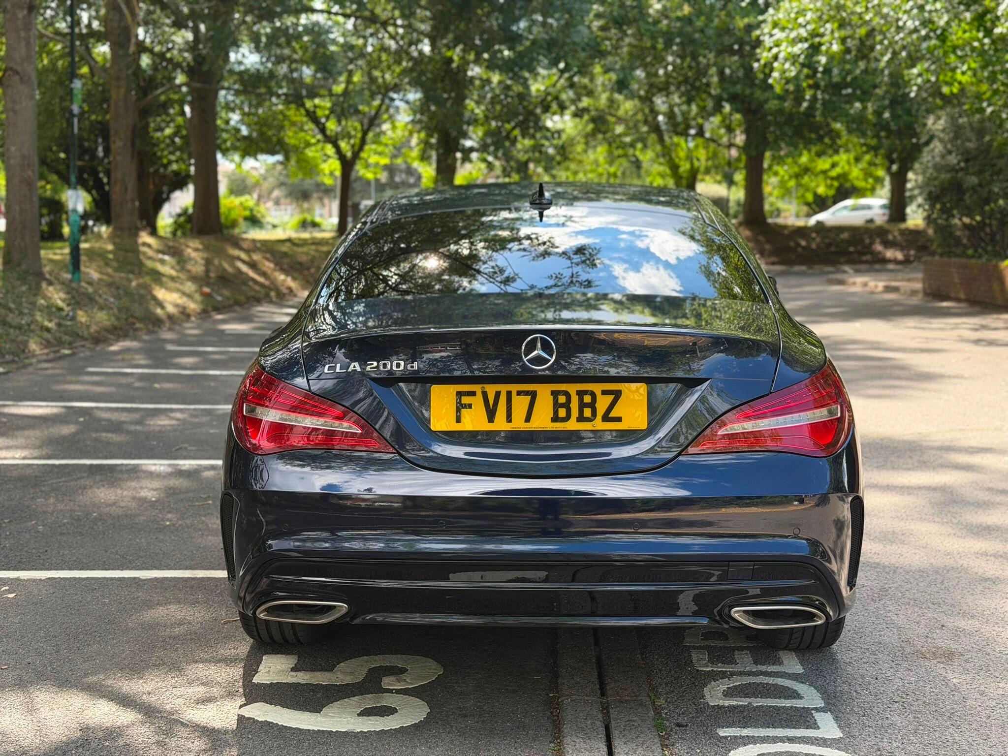Mercedes-Benz Cla view 5
