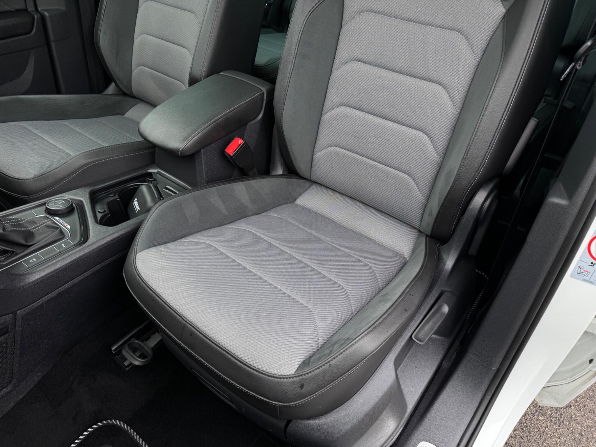 Volkswagen Tiguan view 29