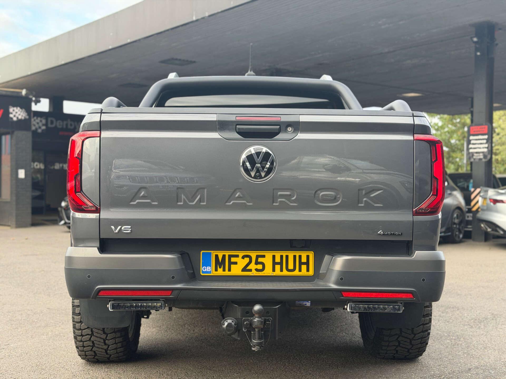 Volkswagen Amarok view 7