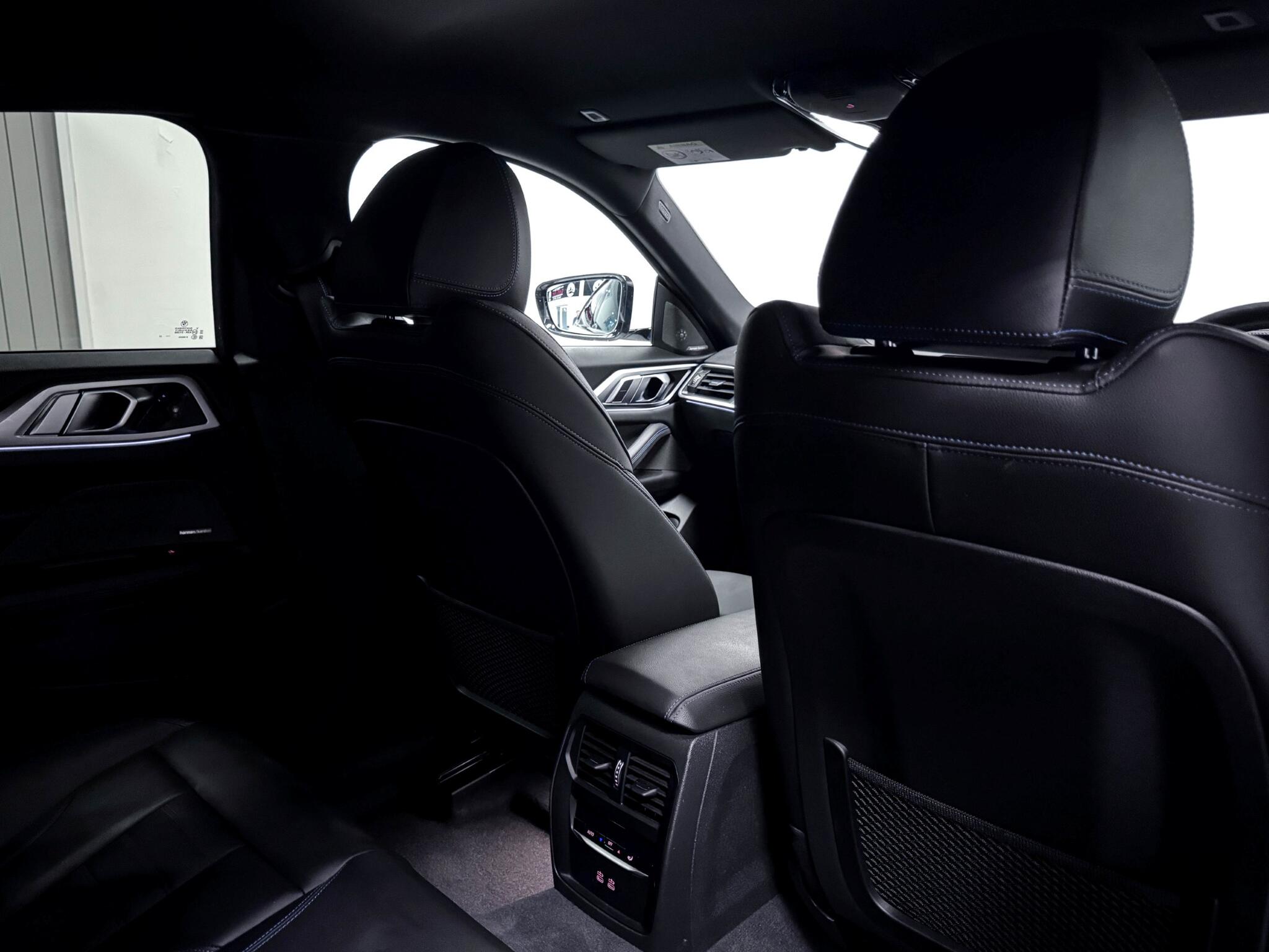 BMW 4 Series view 14