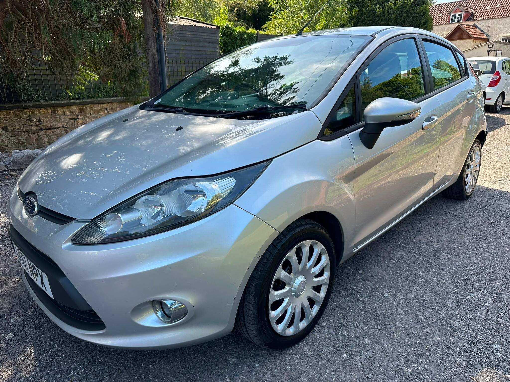 Ford Fiesta view 3