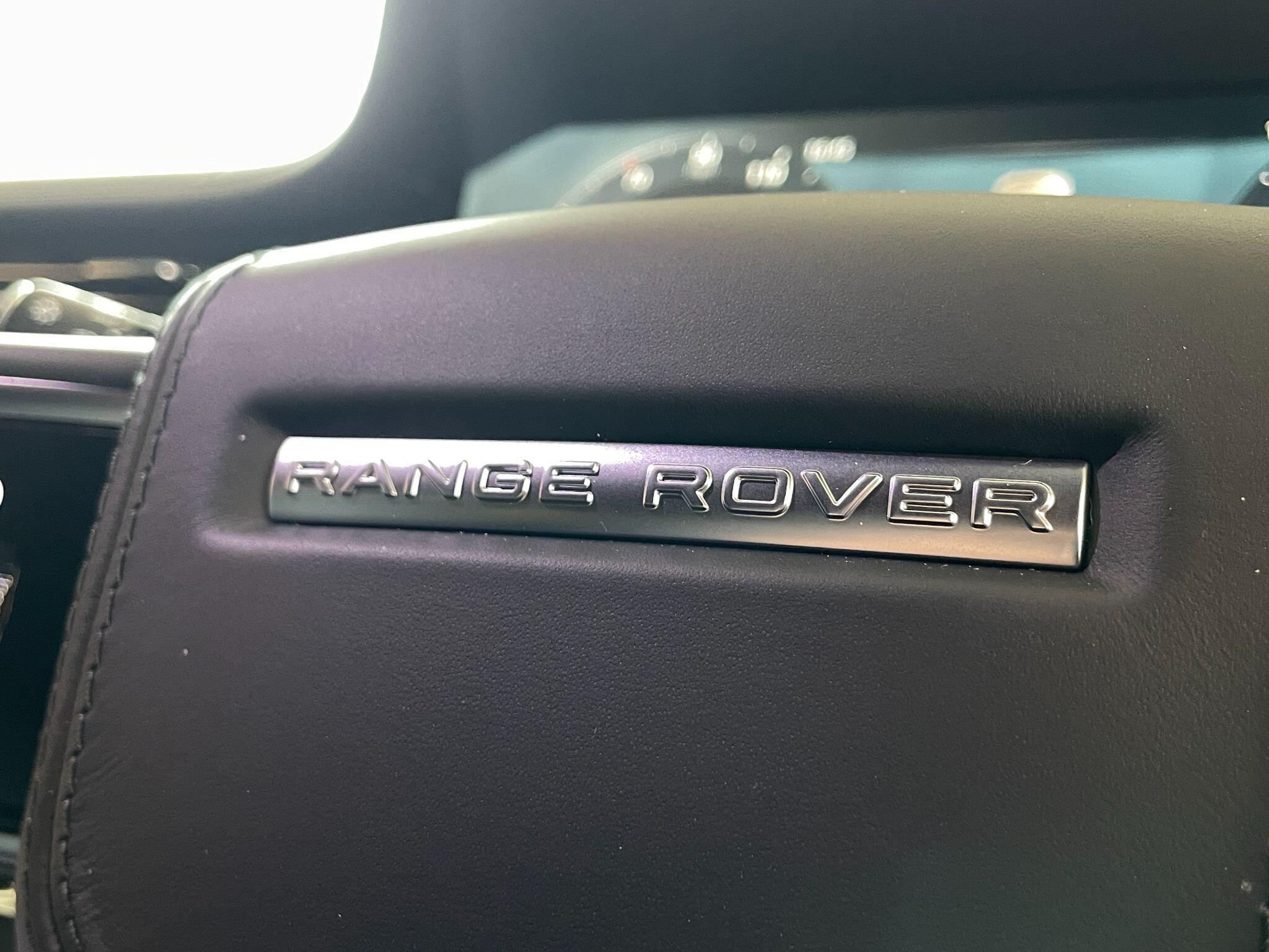 Land Rover Range Rover view 40