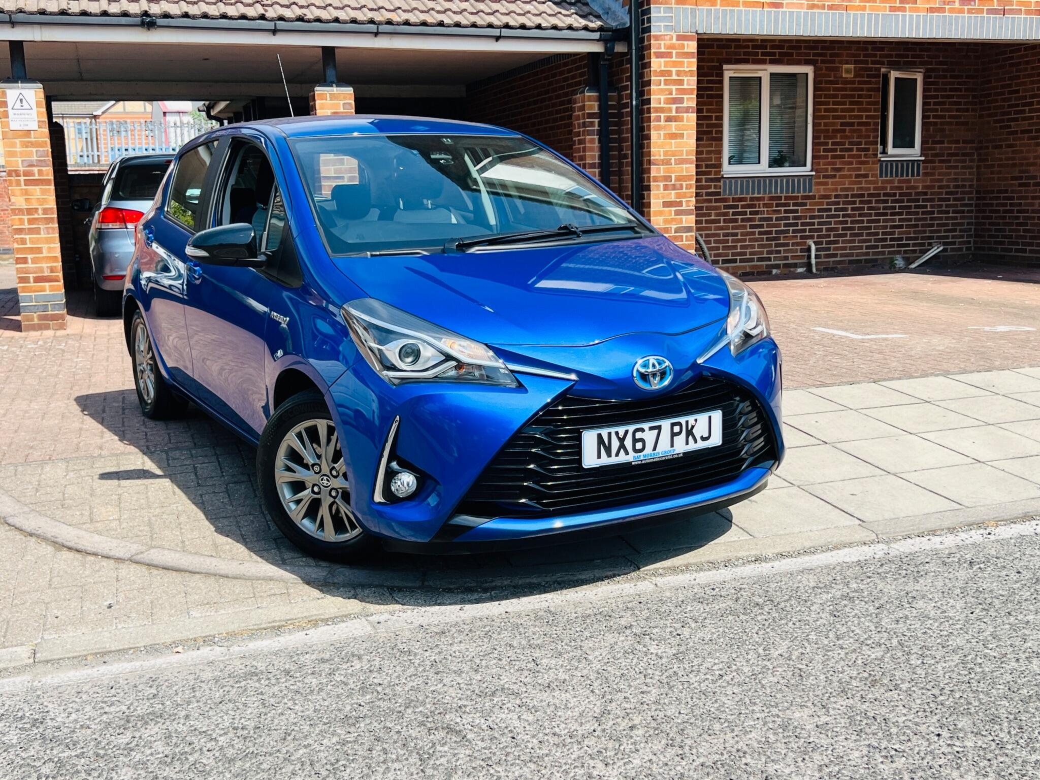 Toyota Yaris view 10