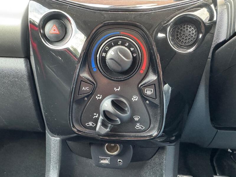 Citroen C1 view 26