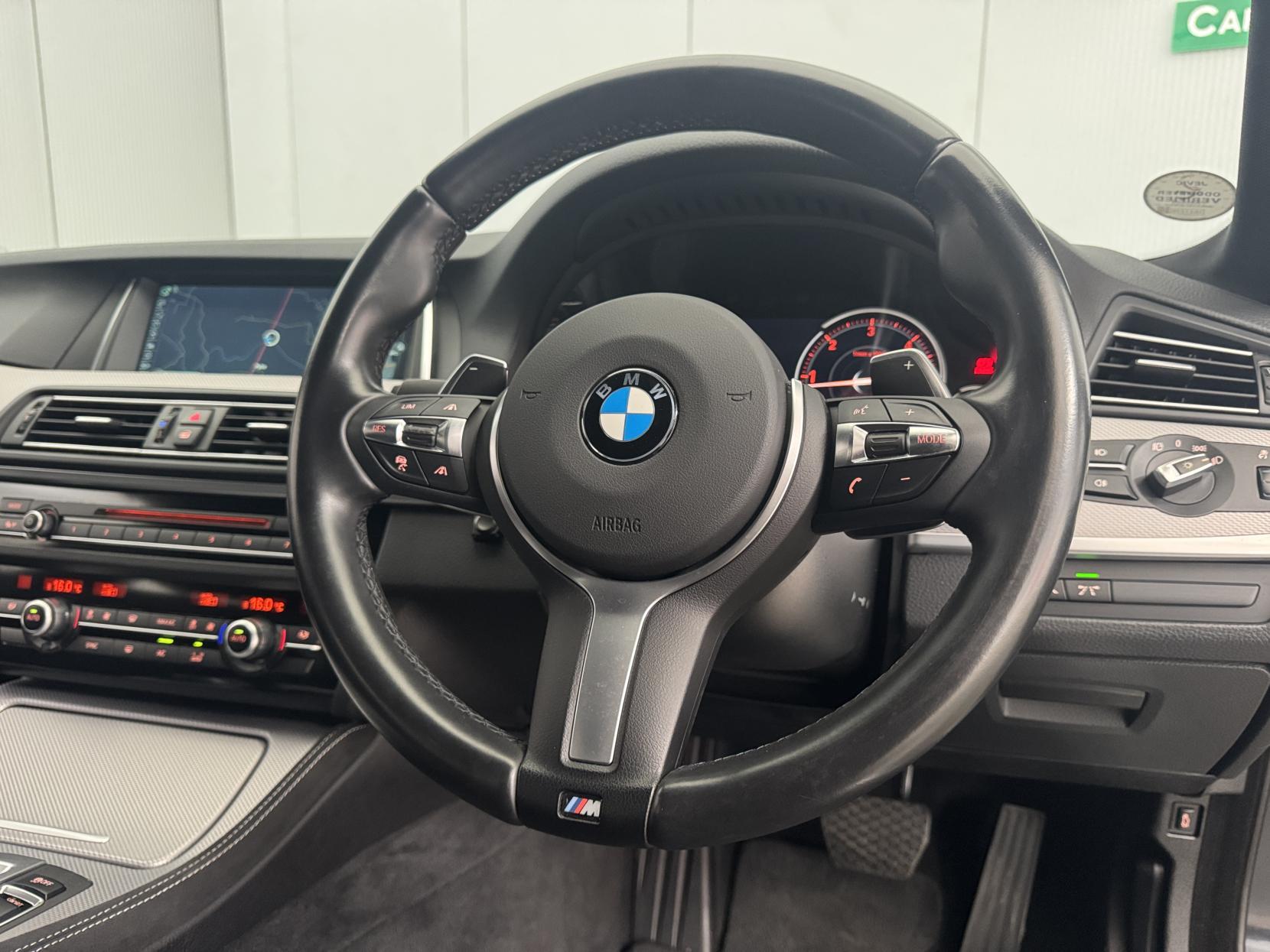 BMW 5 Series view 55