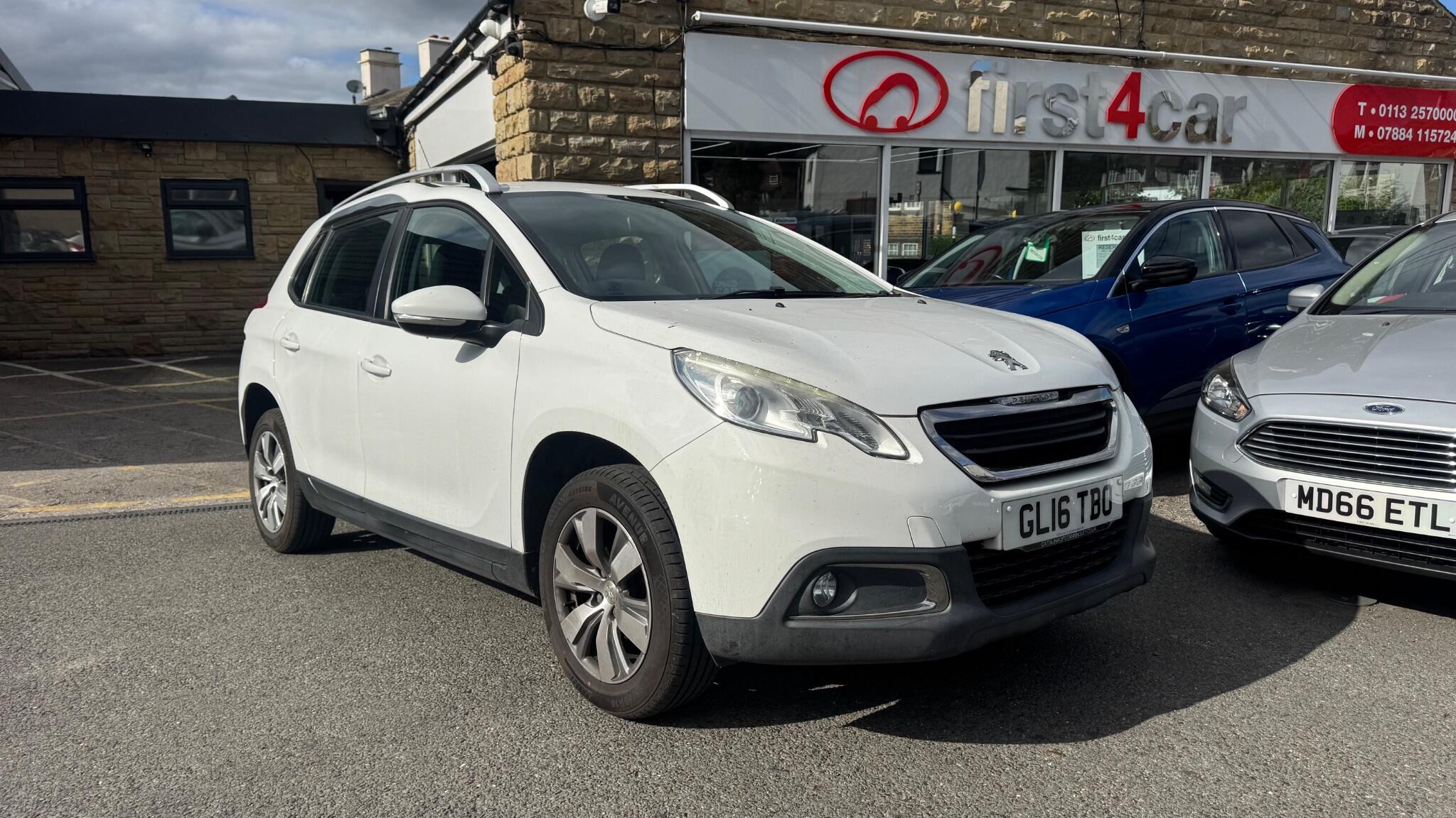 Peugeot 2008 main image
