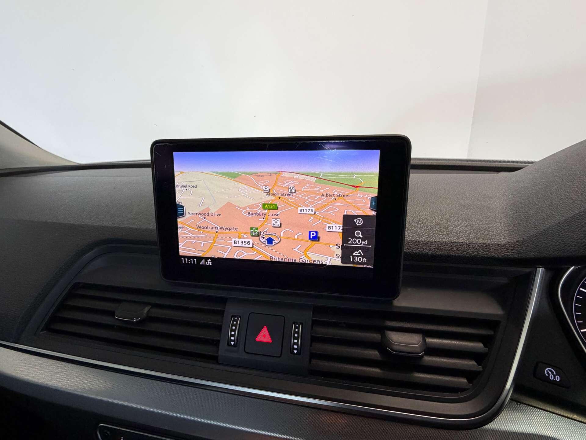 Audi Q5 view 33