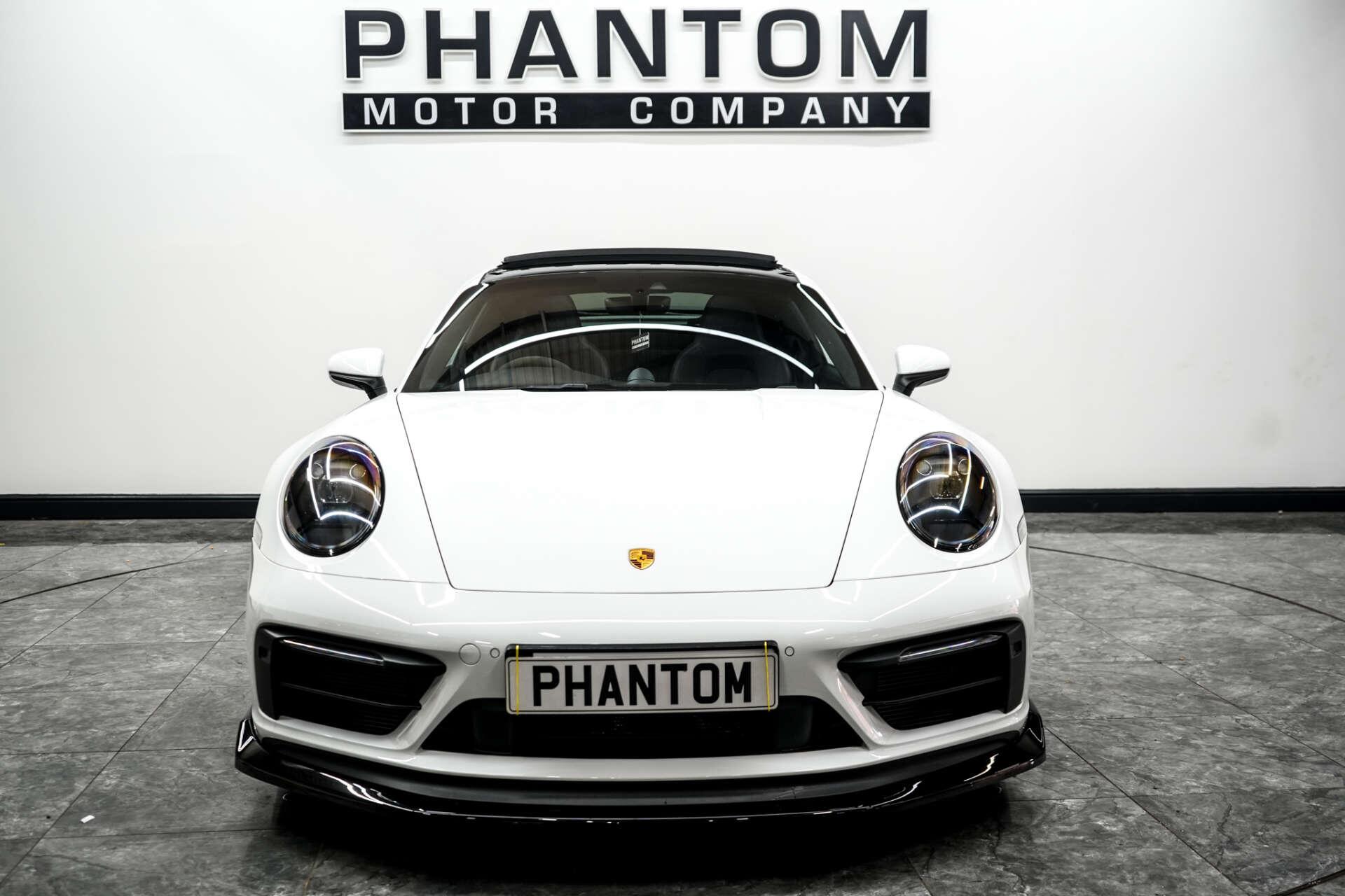 Porsche 911 view 2