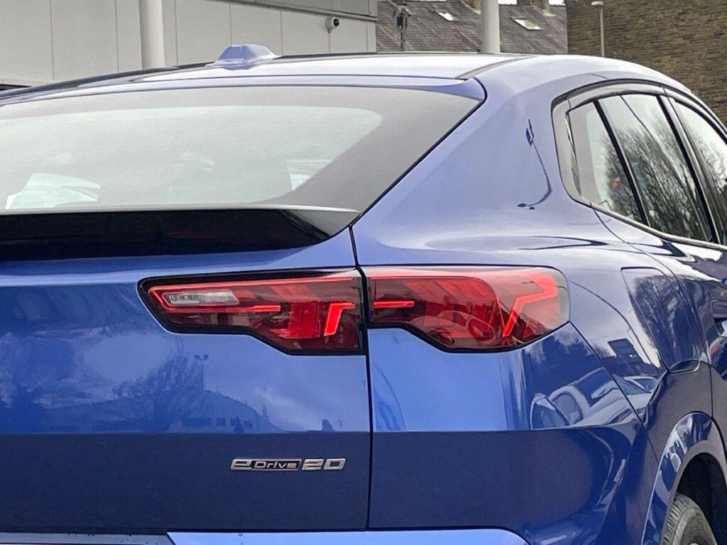 BMW iX2 view 86