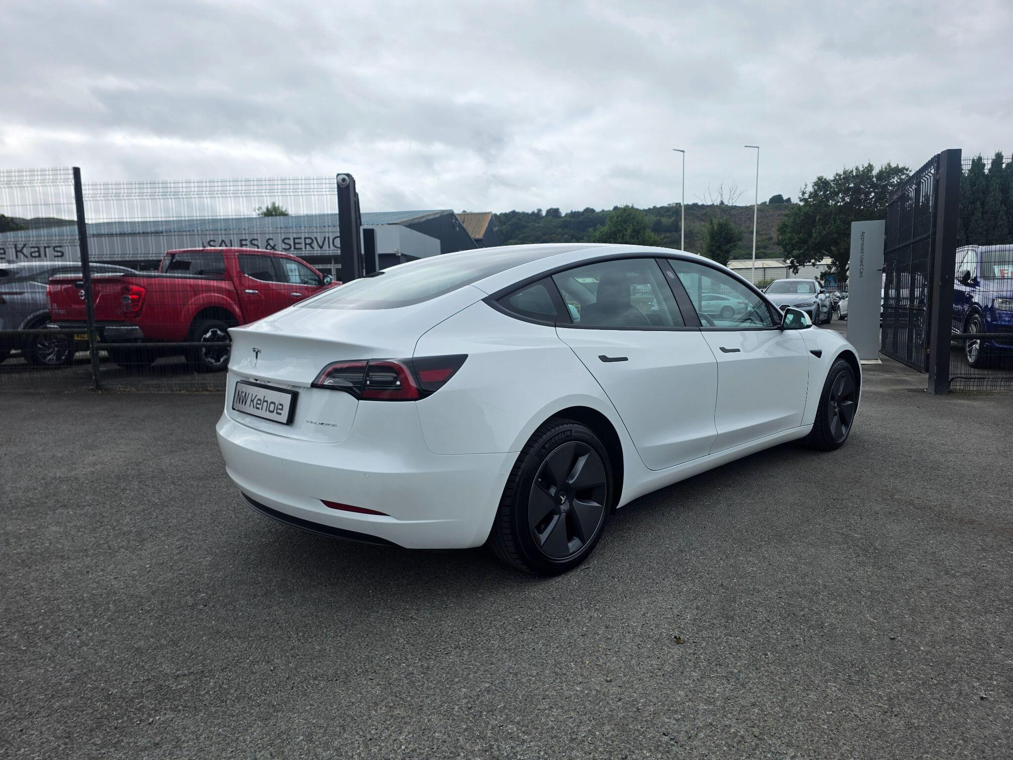 Tesla Model 3 view 5